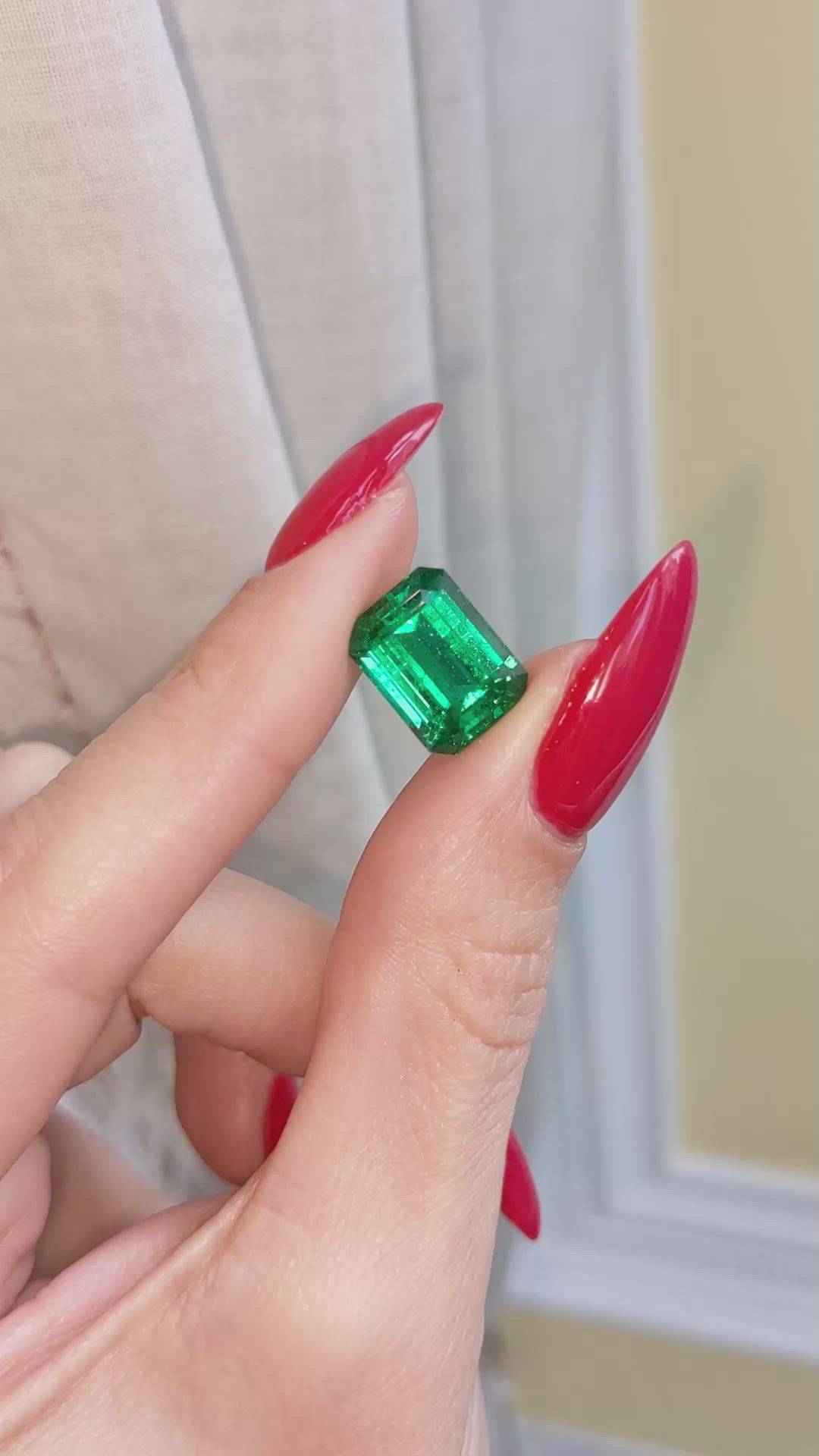 6.57 Ct. Emerald from Zambia Size Video