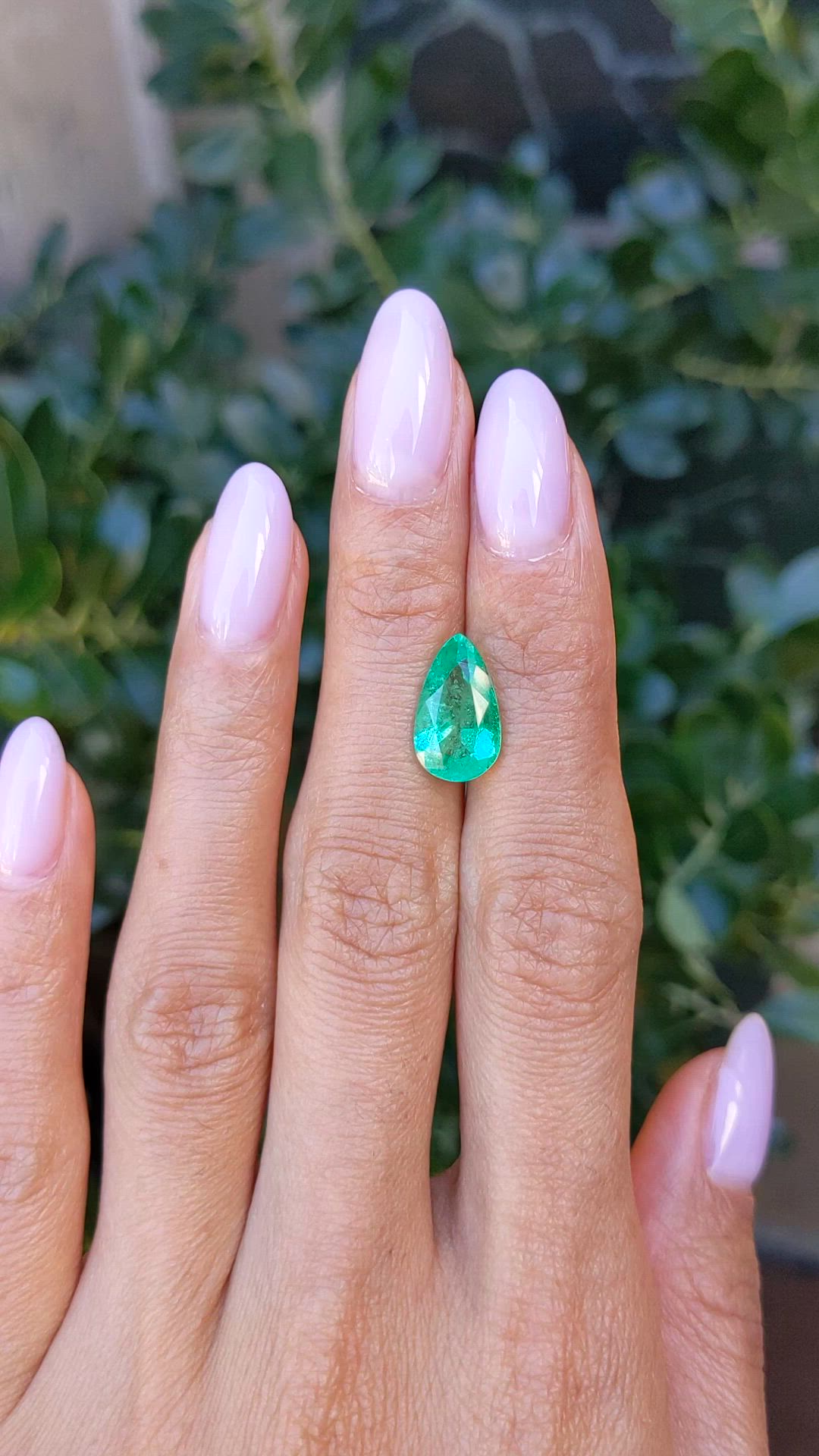 3.23 Ct. Emerald from Colombia Size Video