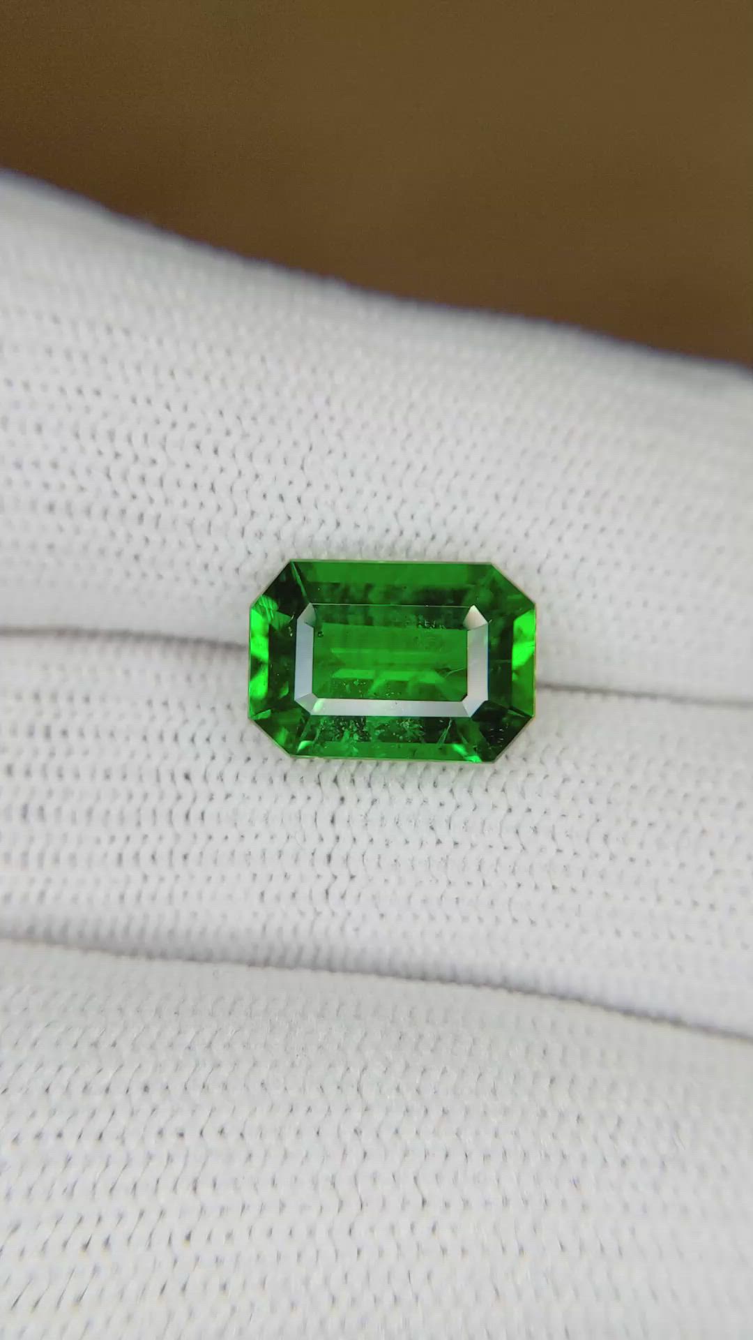 3.29 Ct. Emerald from Zambia Size Video