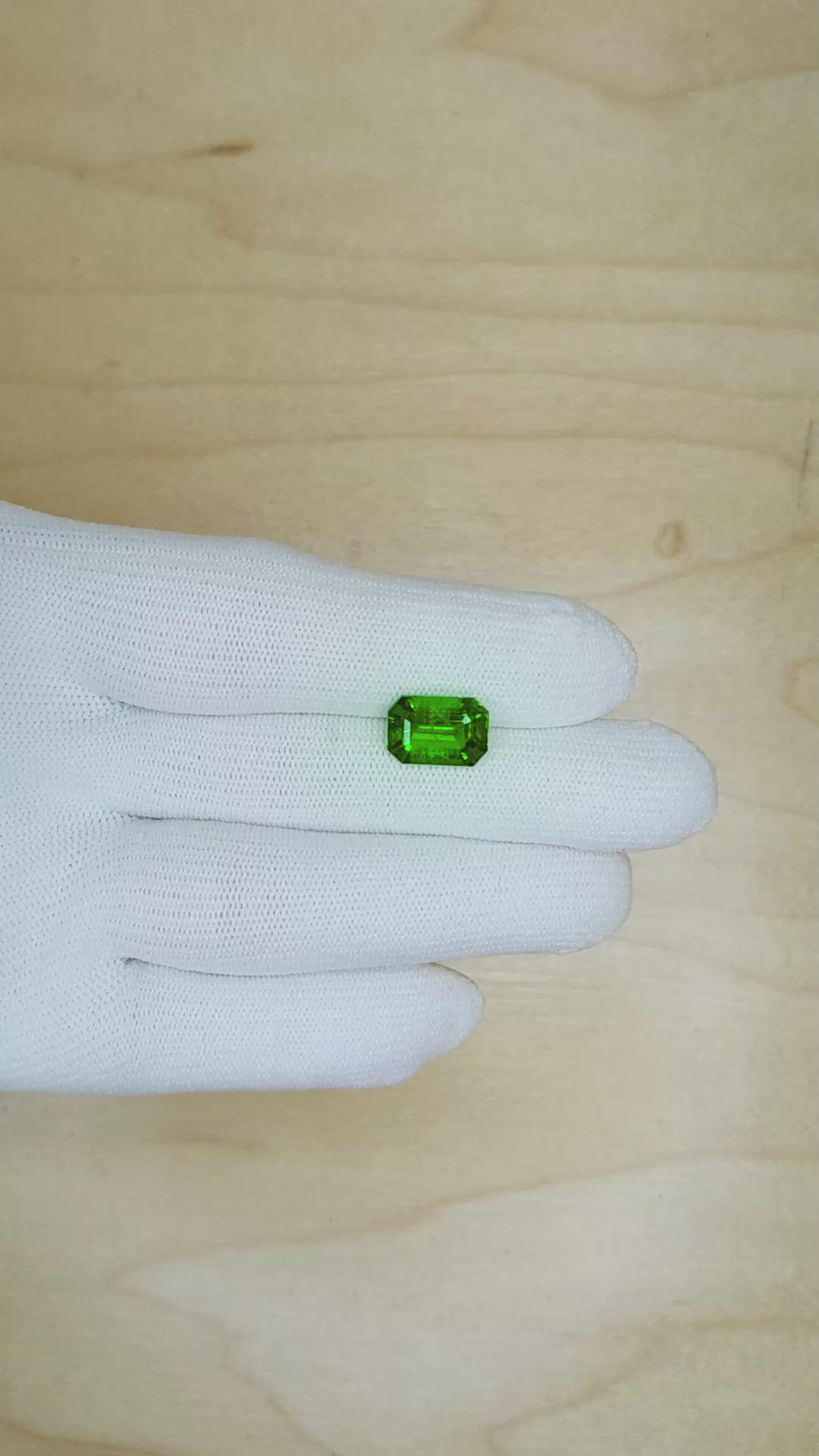 3.29 Ct. Emerald from Zambia Size Video