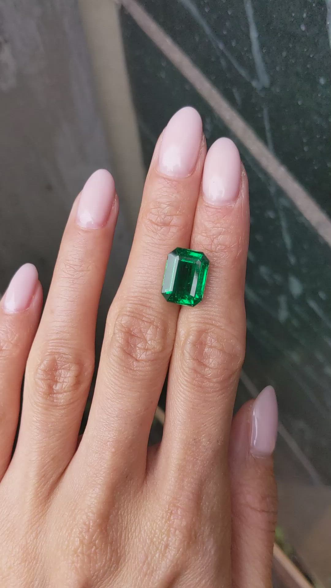 6.27 Ct. Emerald from Zambia Size Video