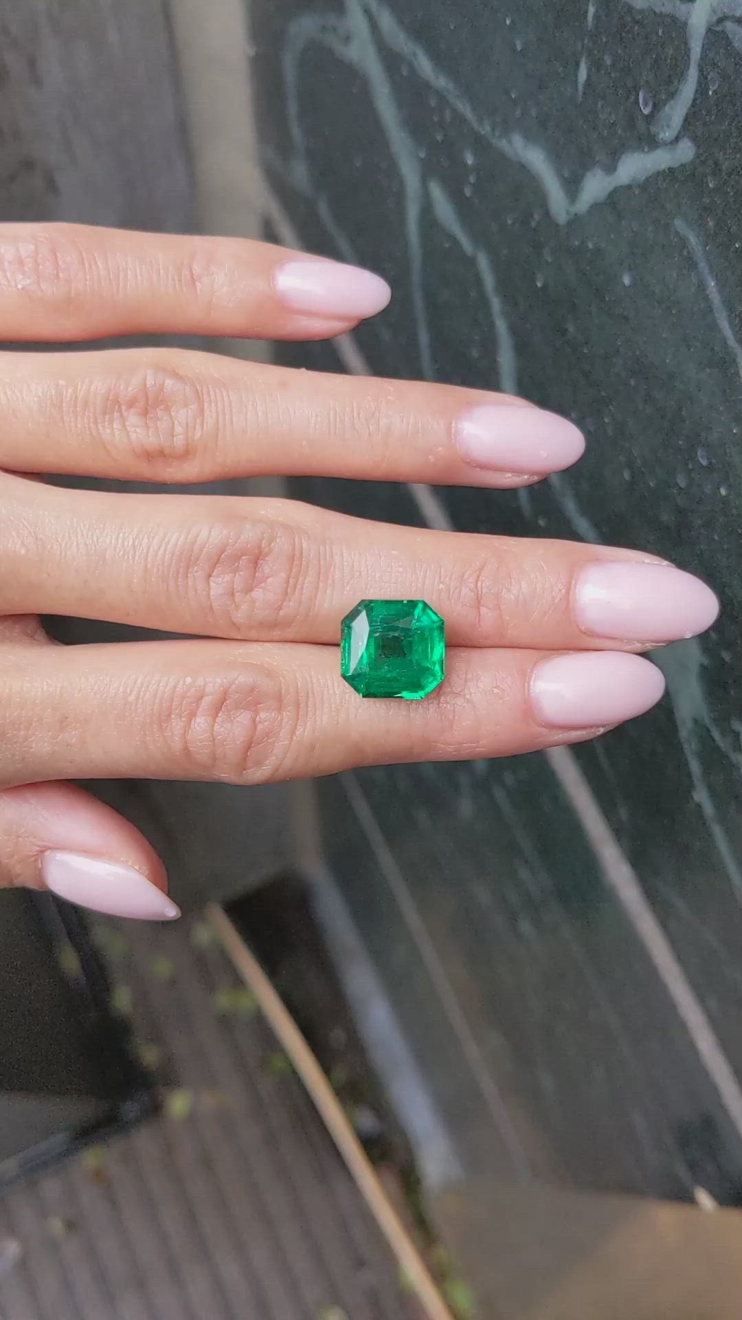 6.79 Ct. Emerald from Zambia Size Video