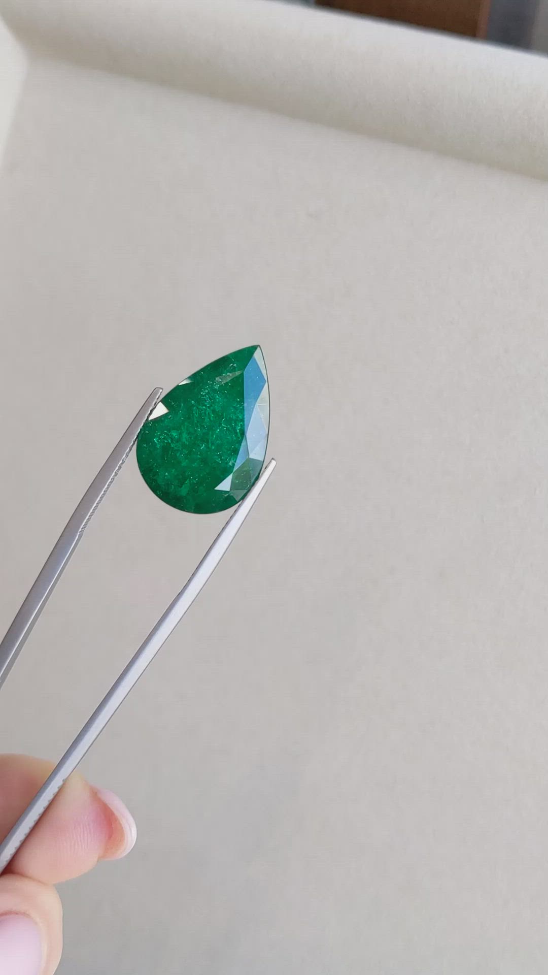 17.52 Ct. Emerald from Brazil Size Video