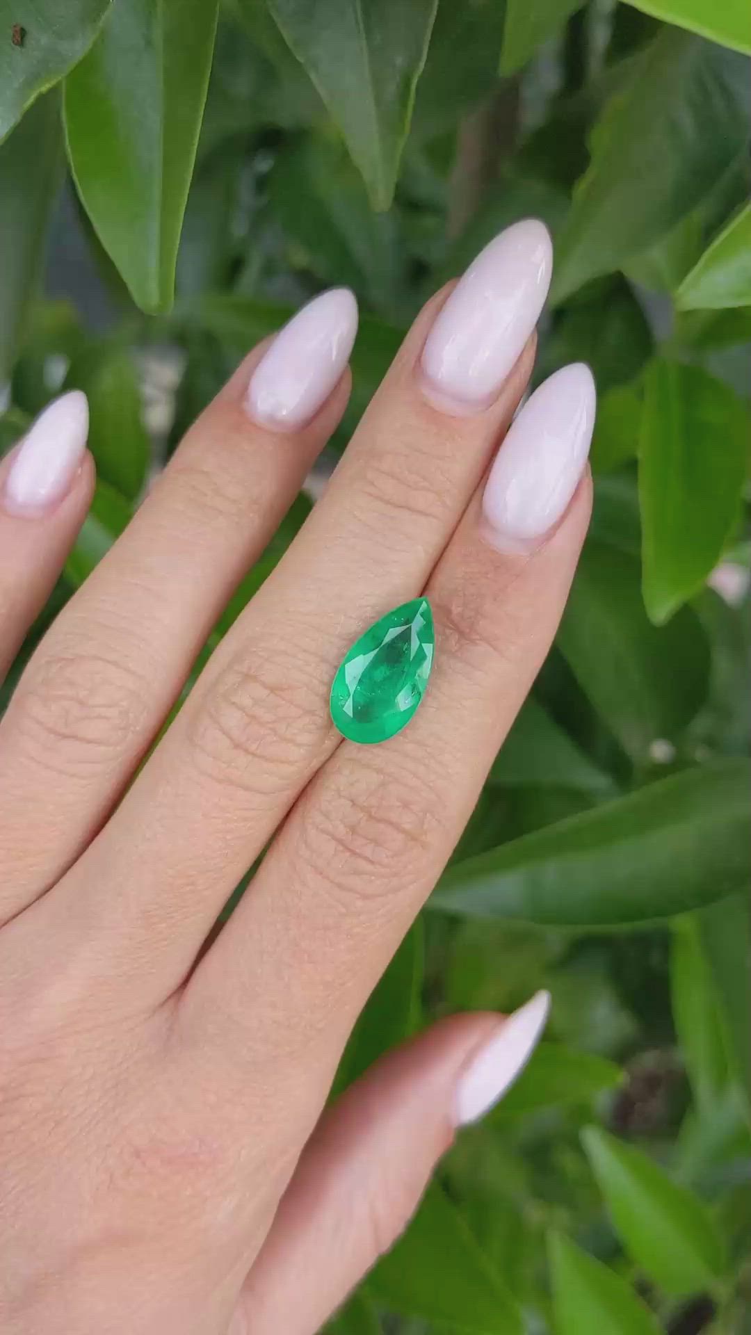 4.50 Ct. Emerald from Brazil Size Video
