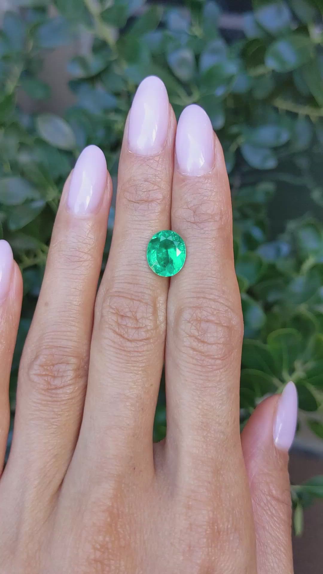 2.76 Ct. Emerald from Colombia Size Video