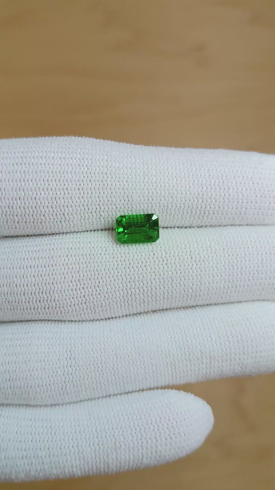 1.27 Ct. Emerald from Afghanistan Size Video