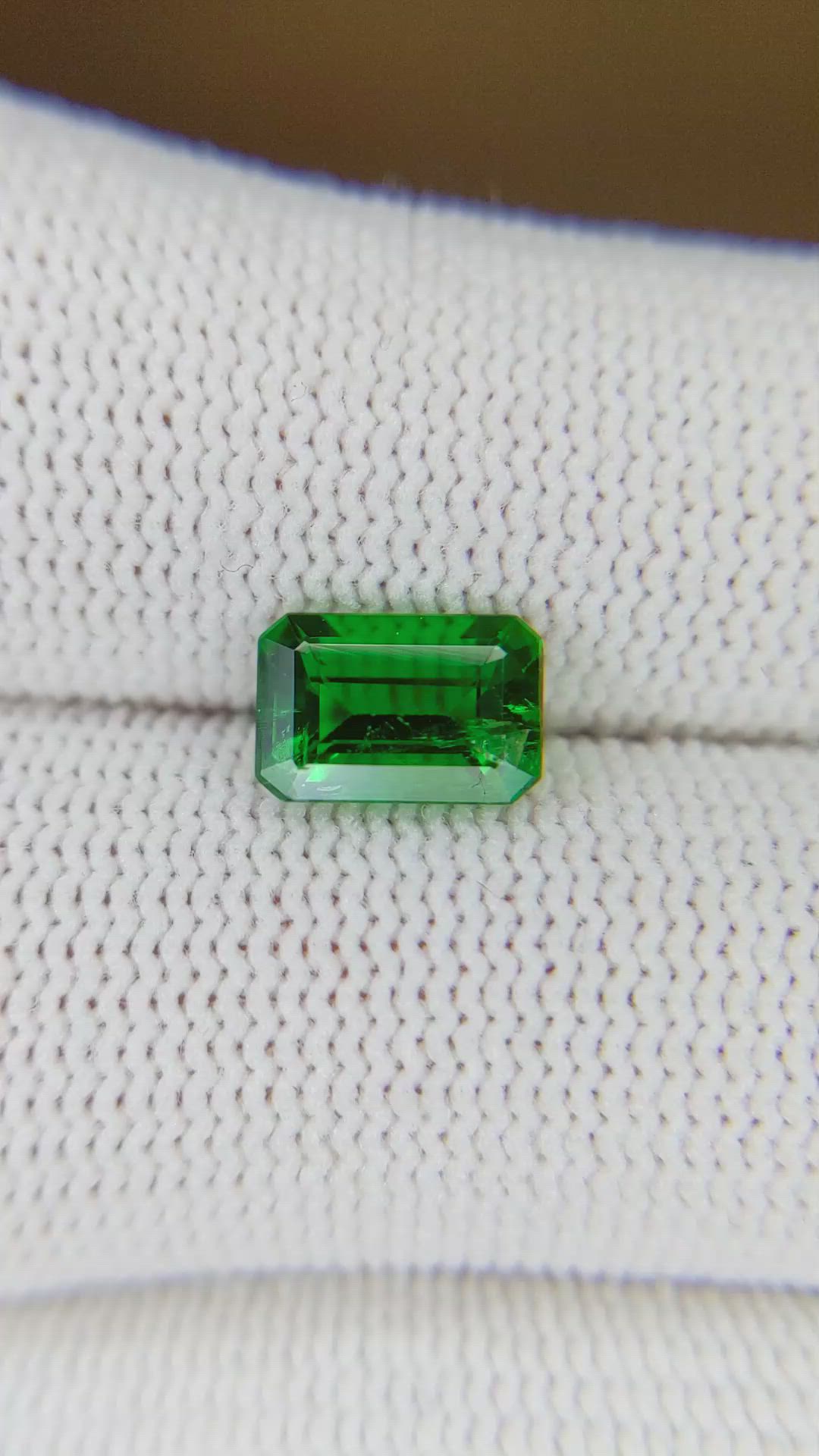 1.27 Ct. Emerald from Afghanistan Size Video