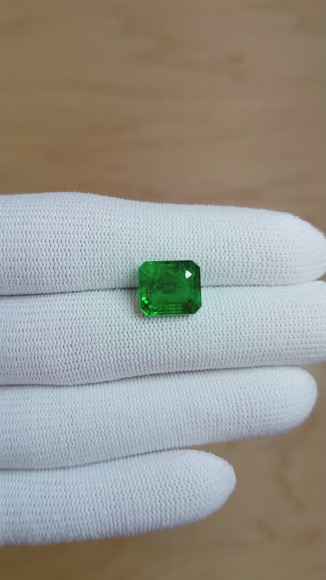 4.72 Ct. Emerald from Zambia Size Video