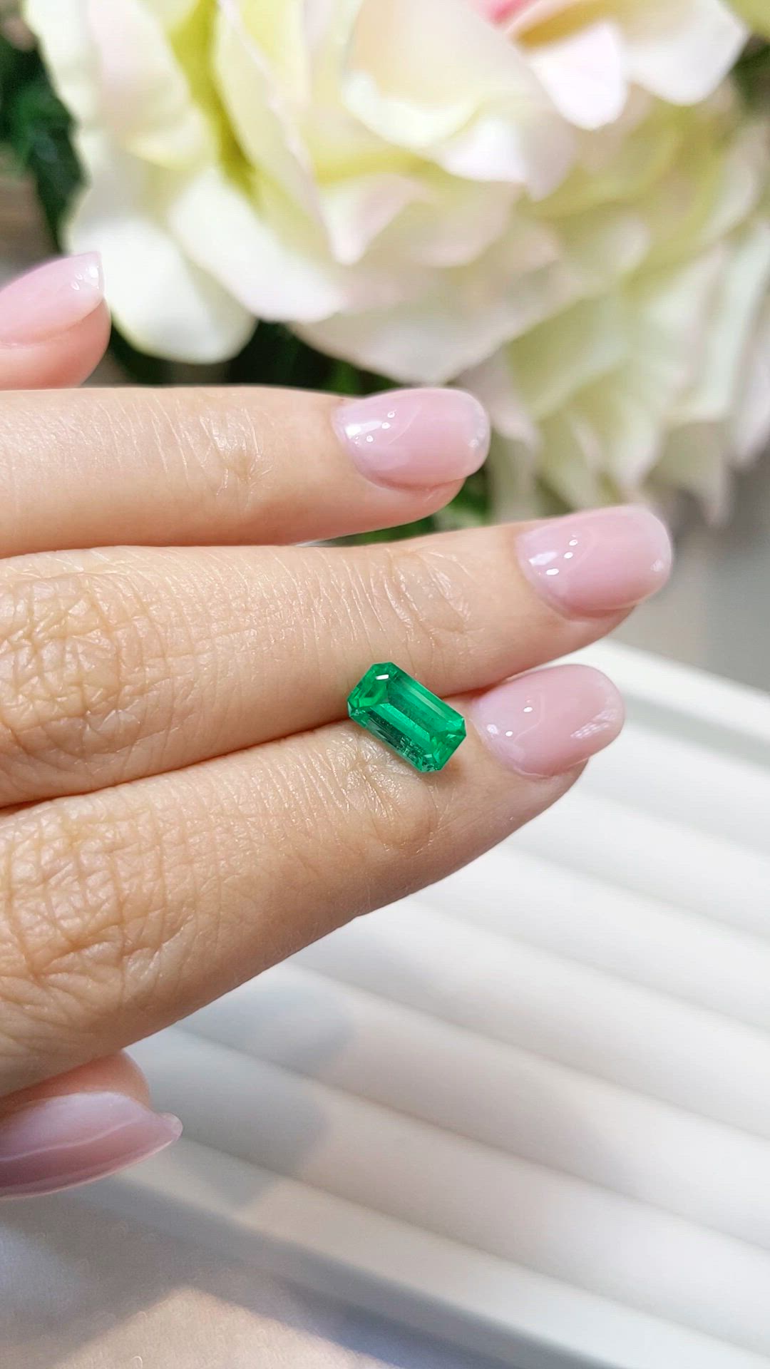1.35 Ct. Emerald from Russia Size Video