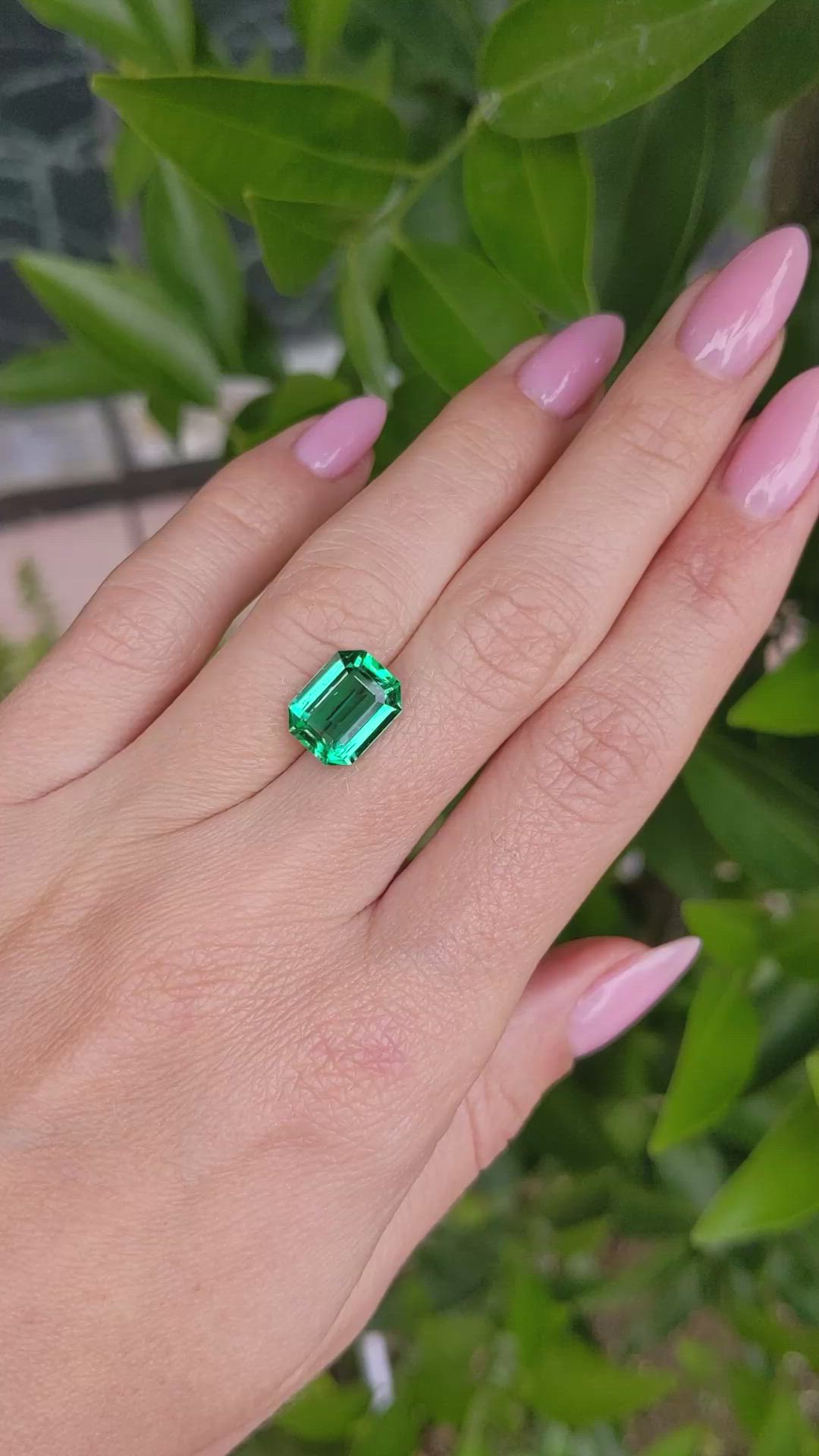 4.00 Ct. Emerald from Zambia Size Video