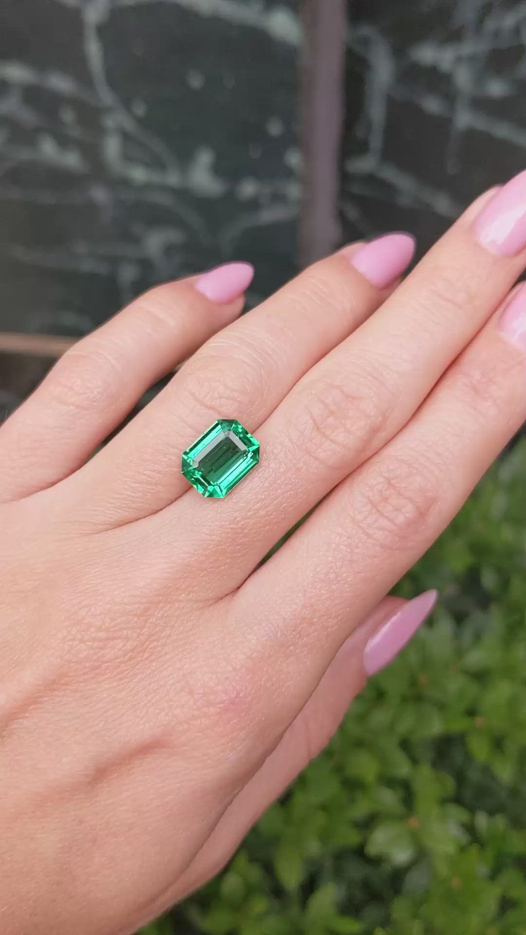 4.00 Ct. Emerald from Zambia Size Video