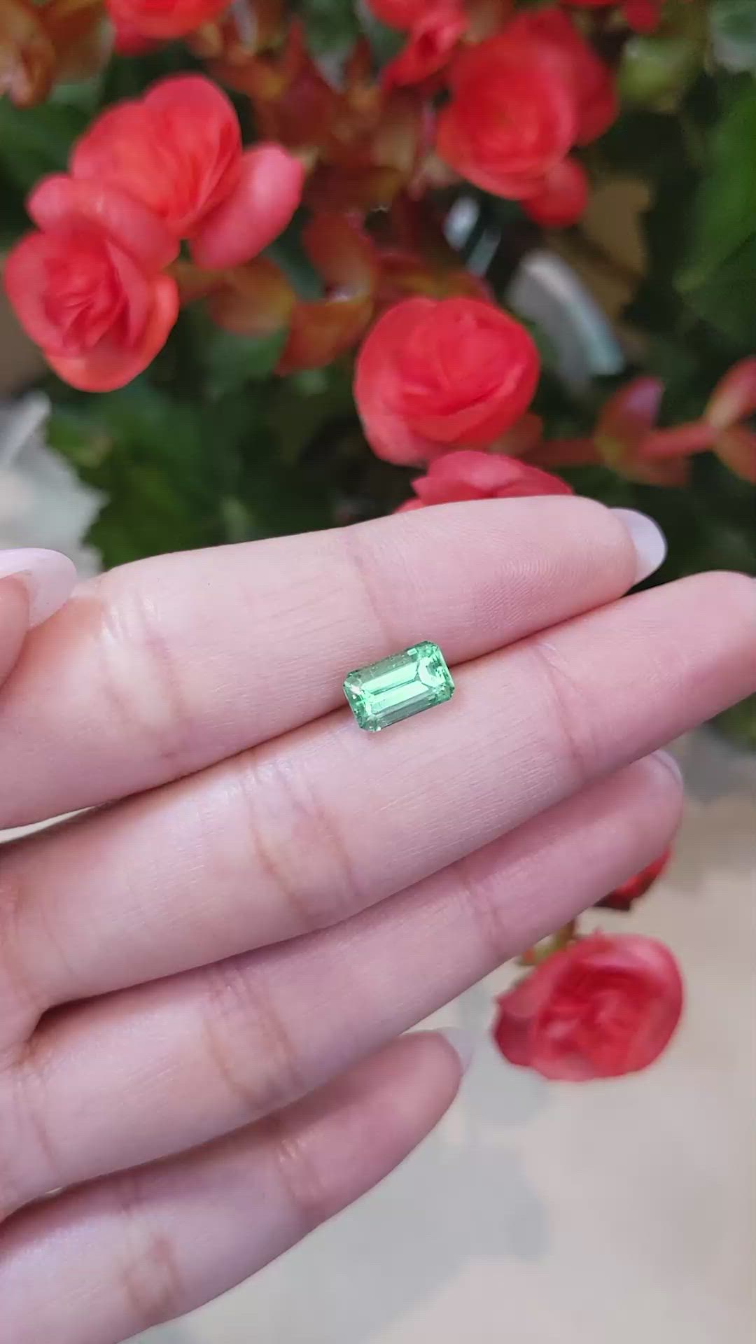 1.64 Ct. Emerald from Russia Size Video