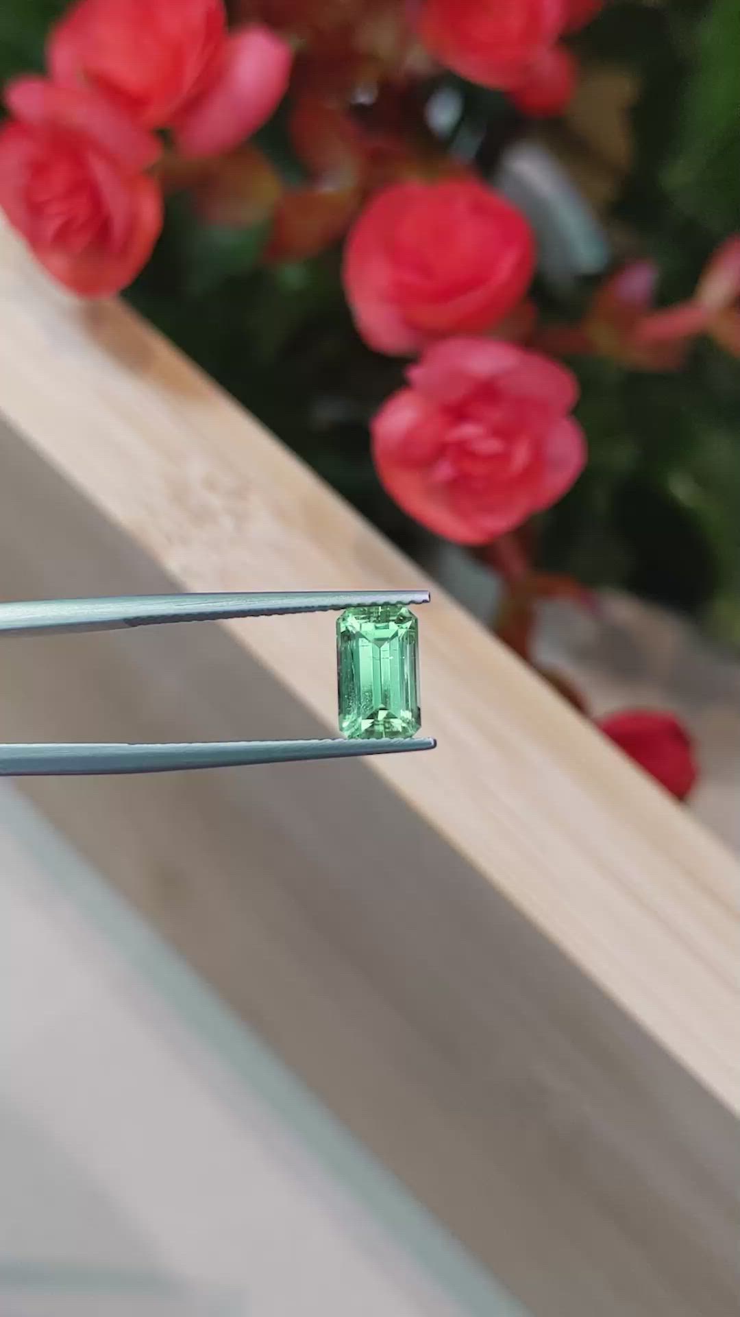 1.64 Ct. Emerald from Russia Size Video