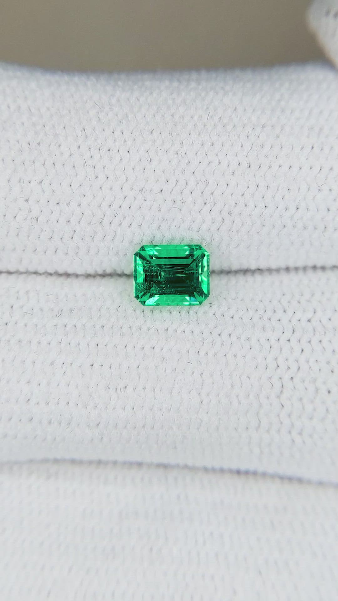 0.54 Ct. Emerald from Russia Size Video