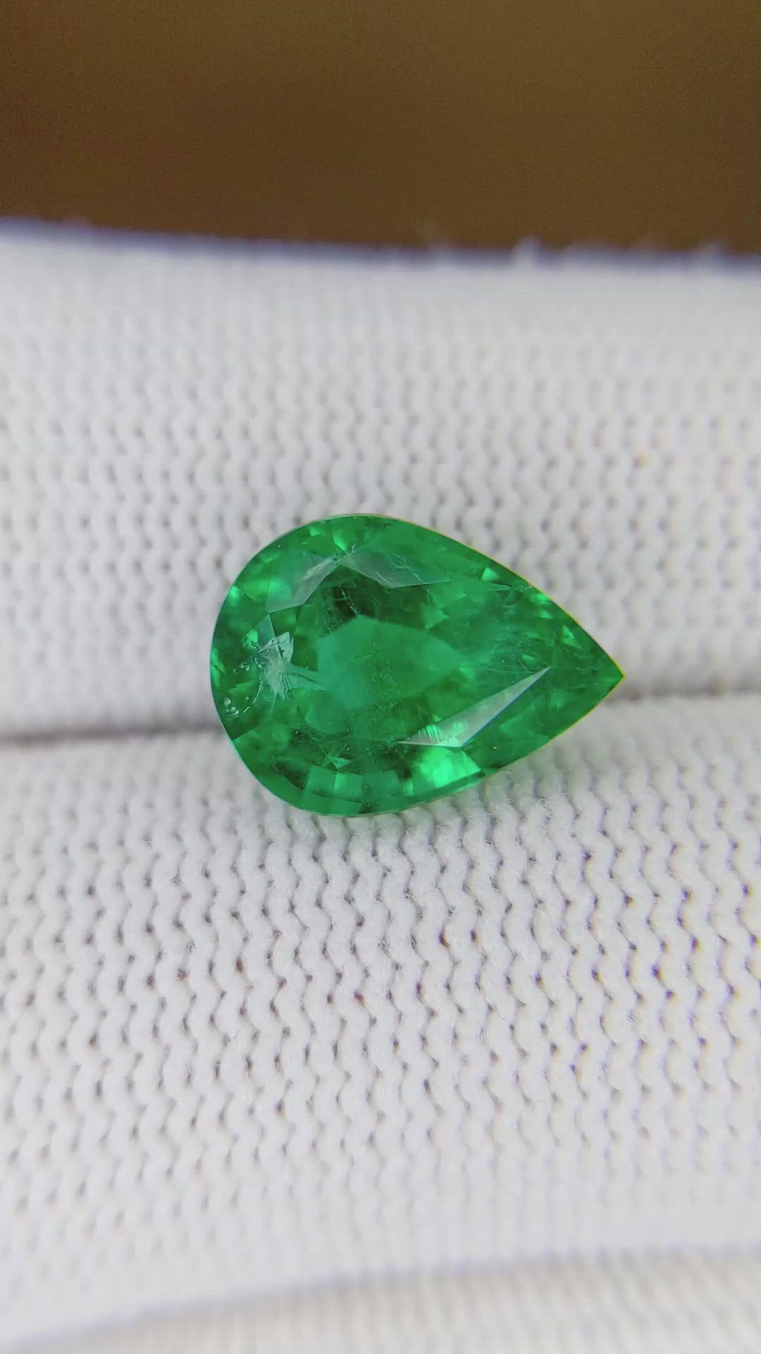 2.98 Ct. Emerald from Zambia Size Video