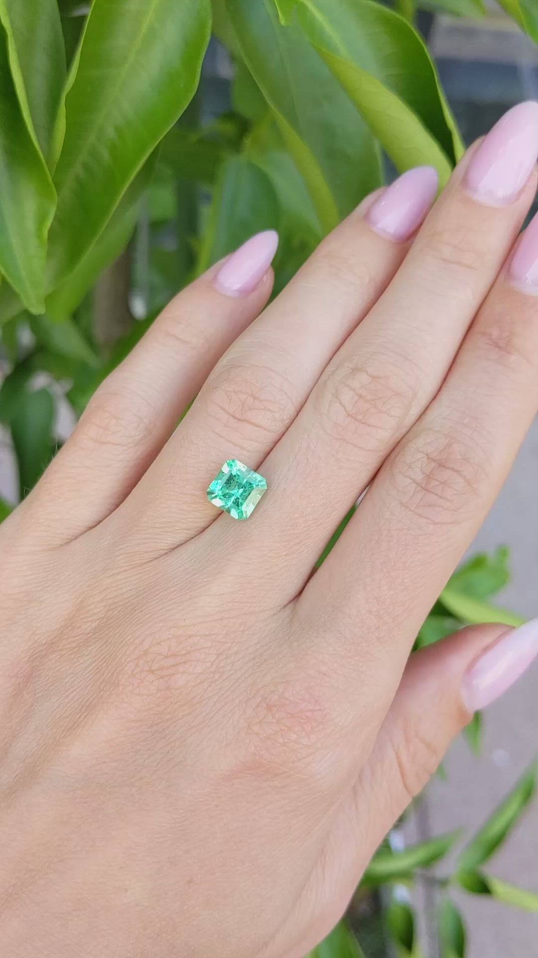 1.67 Ct. Emerald from Colombia Size Video