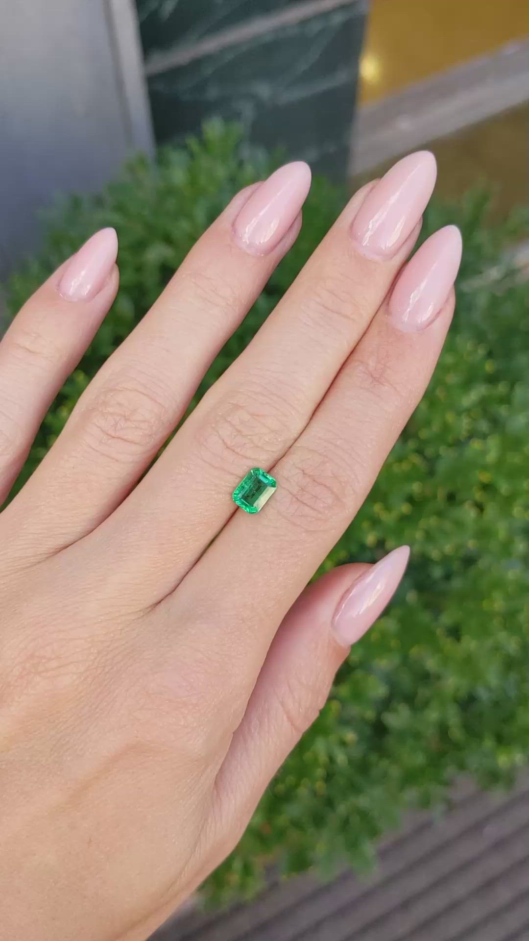 0.91 Ct. Emerald from Zambia Size Video