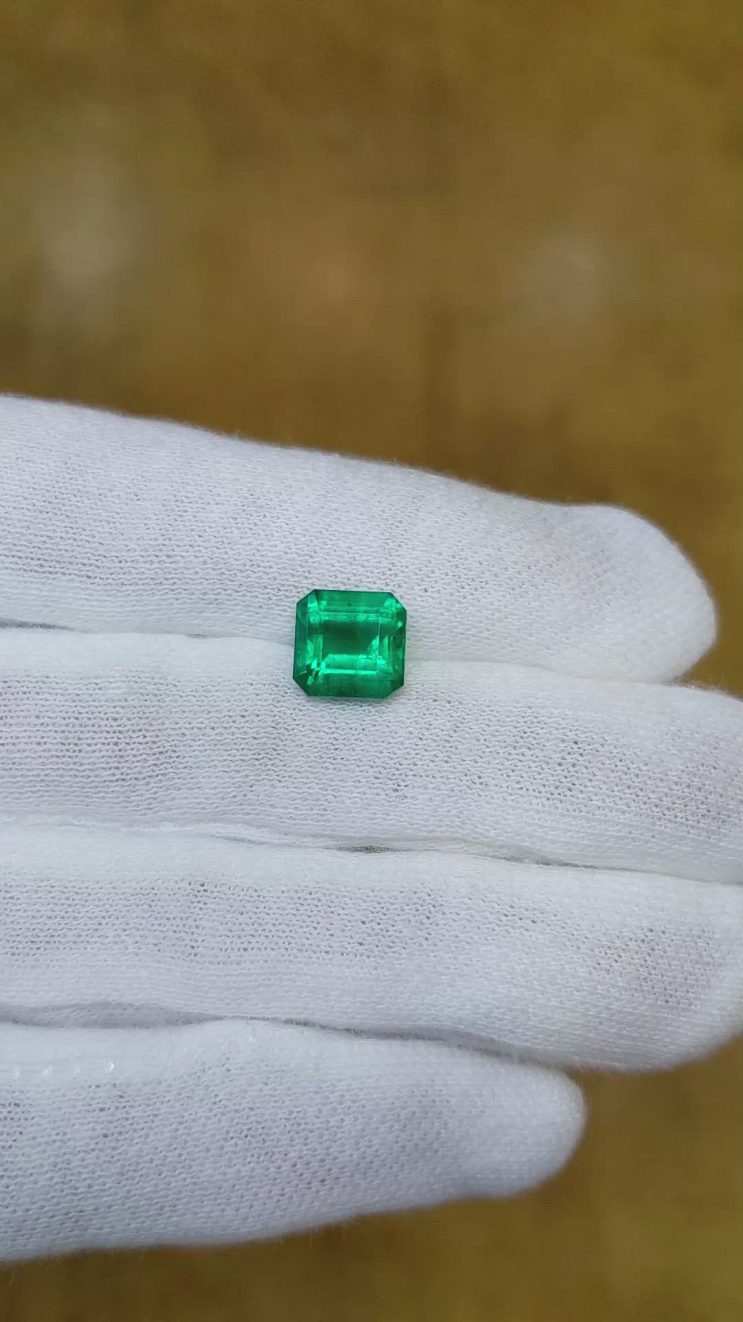2.72 Ct. Emerald from Colombia Size Video