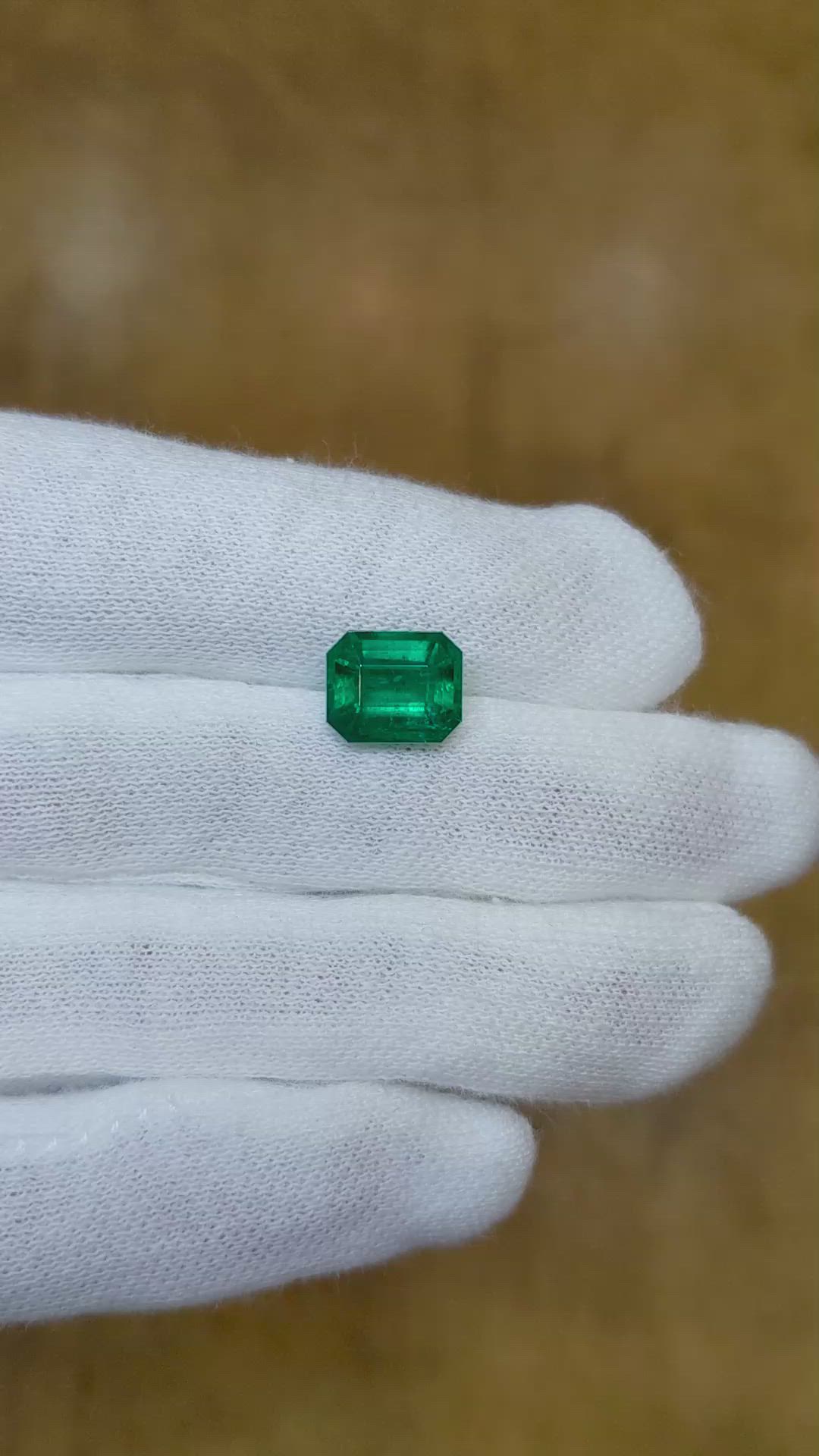 3.04 Ct. Emerald from Colombia Size Video