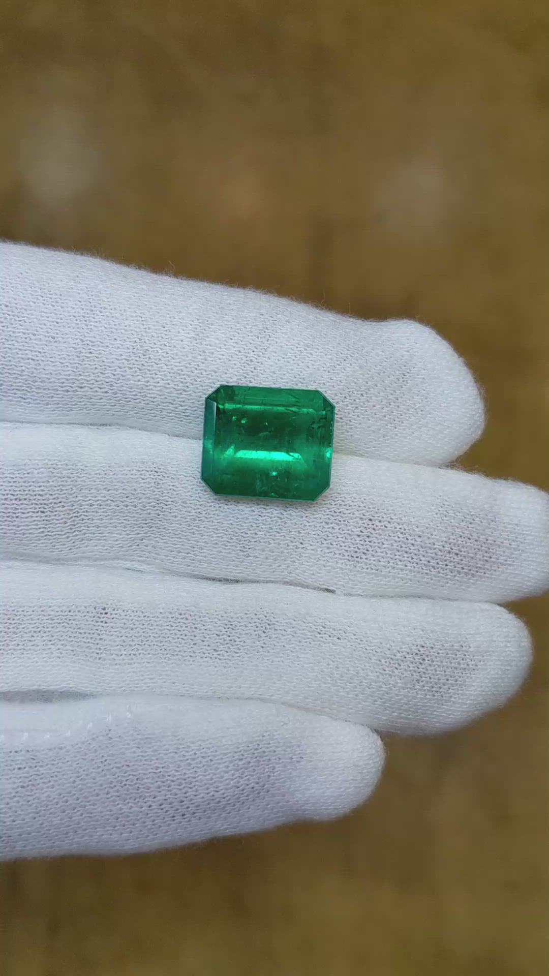 6.77 Ct. Emerald from Colombia Size Video