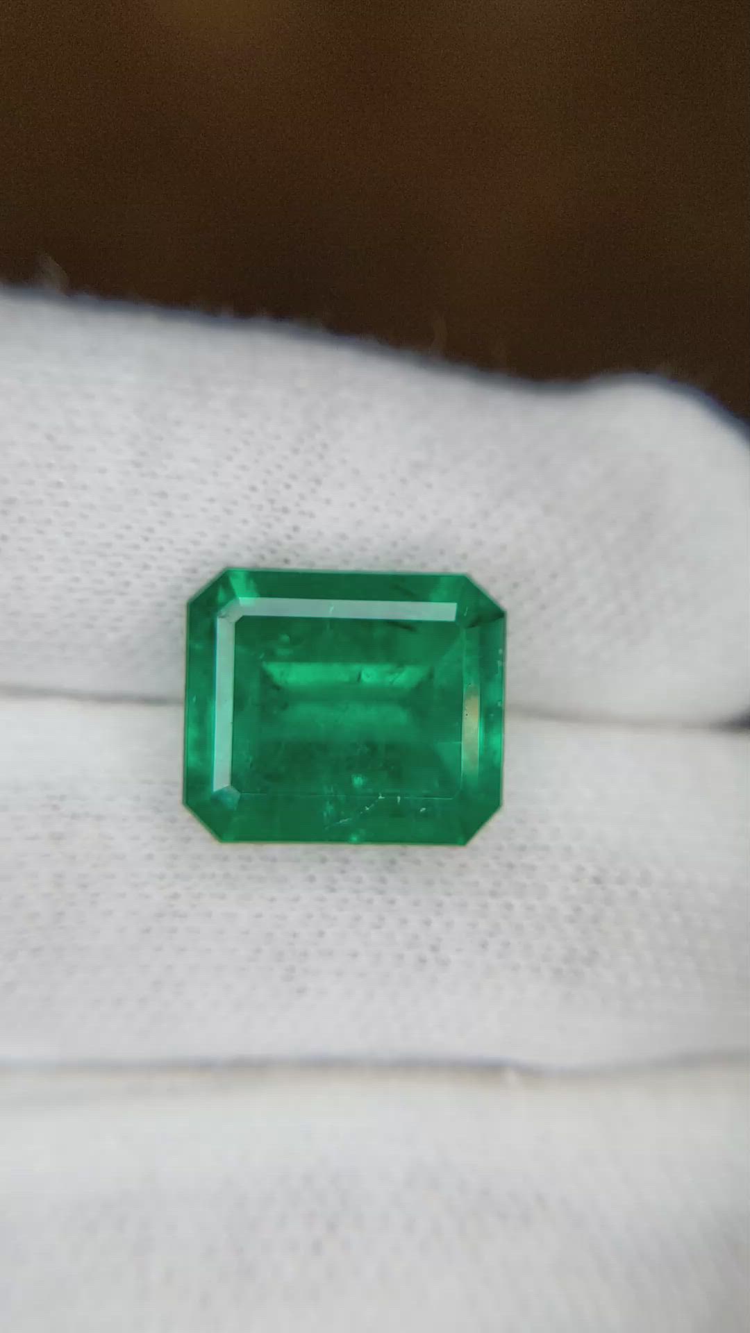 6.77 Ct. Emerald from Colombia Size Video