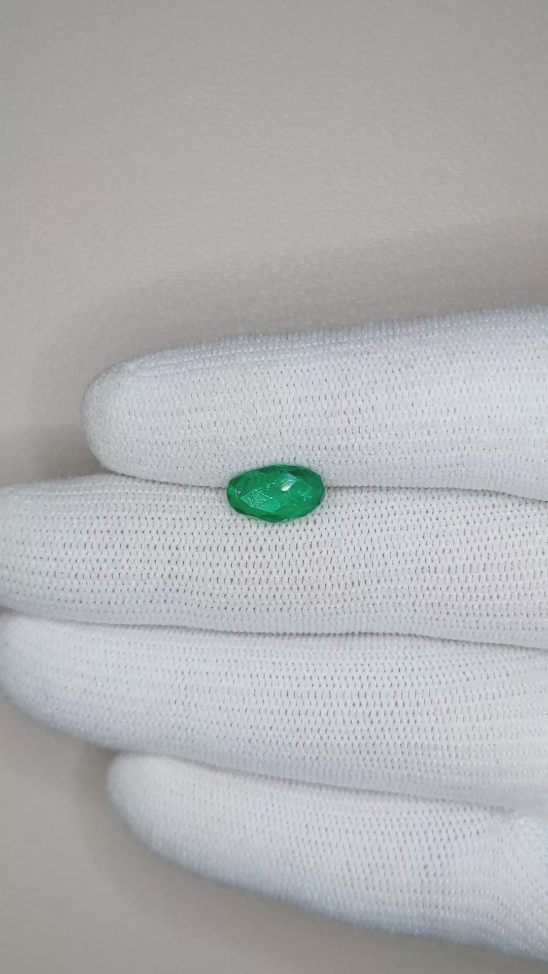 1.50 Ct. Emerald from Colombia Size Video