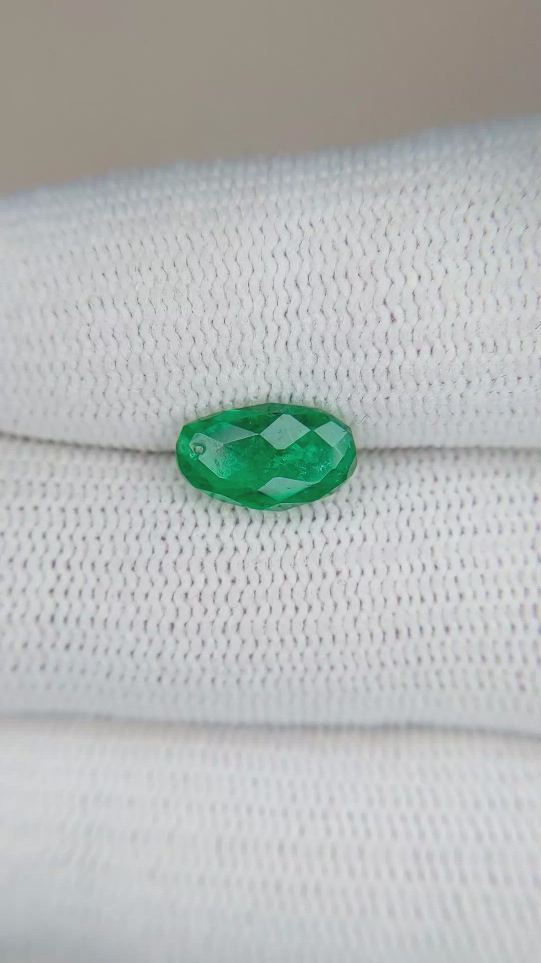 1.50 Ct. Emerald from Colombia Size Video