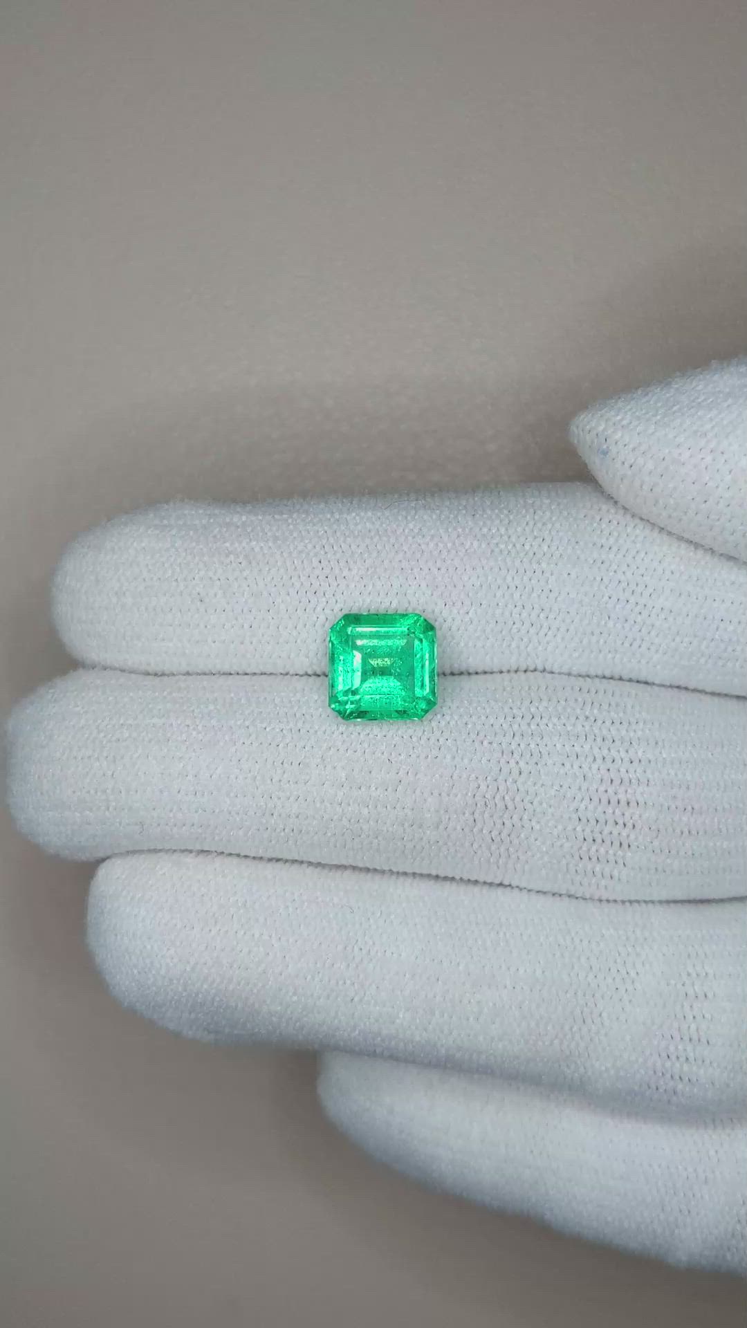 2.10 Ct. Emerald from Colombia Size Video