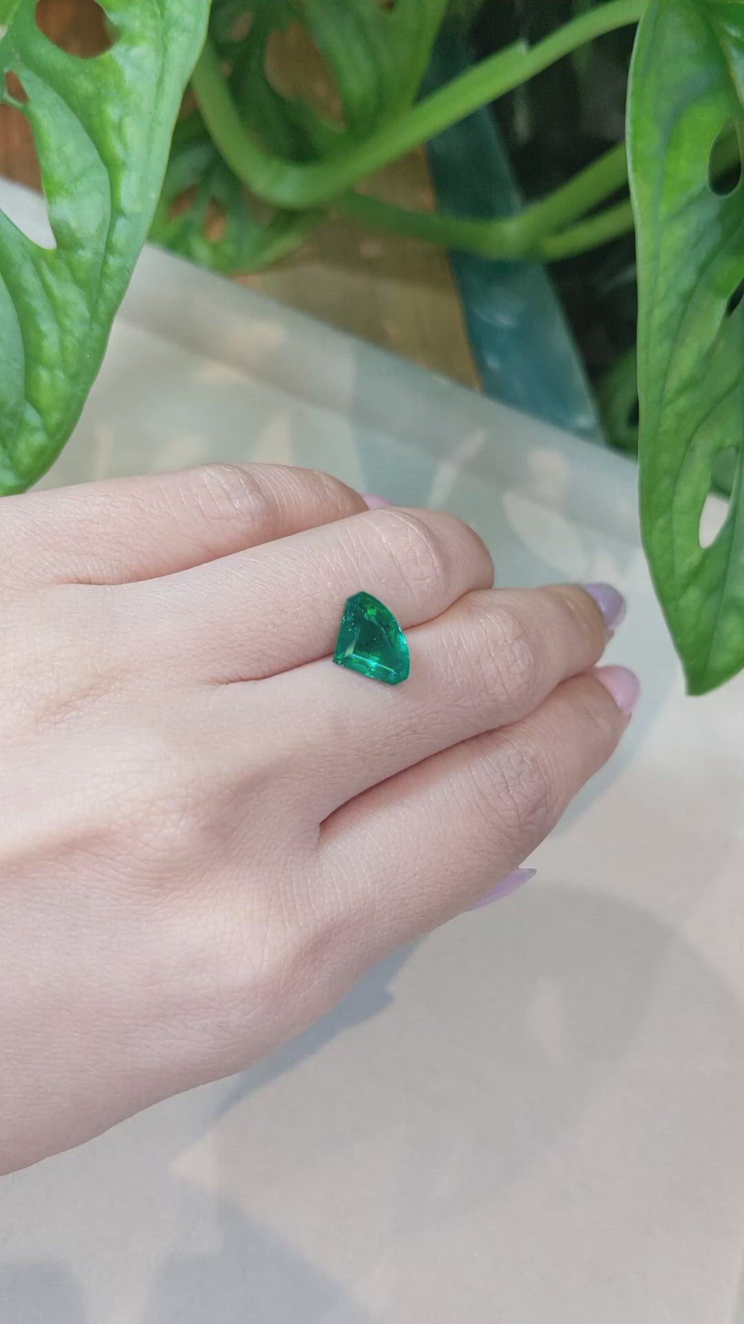 2.50 Ct. Emerald from Colombia Size Video
