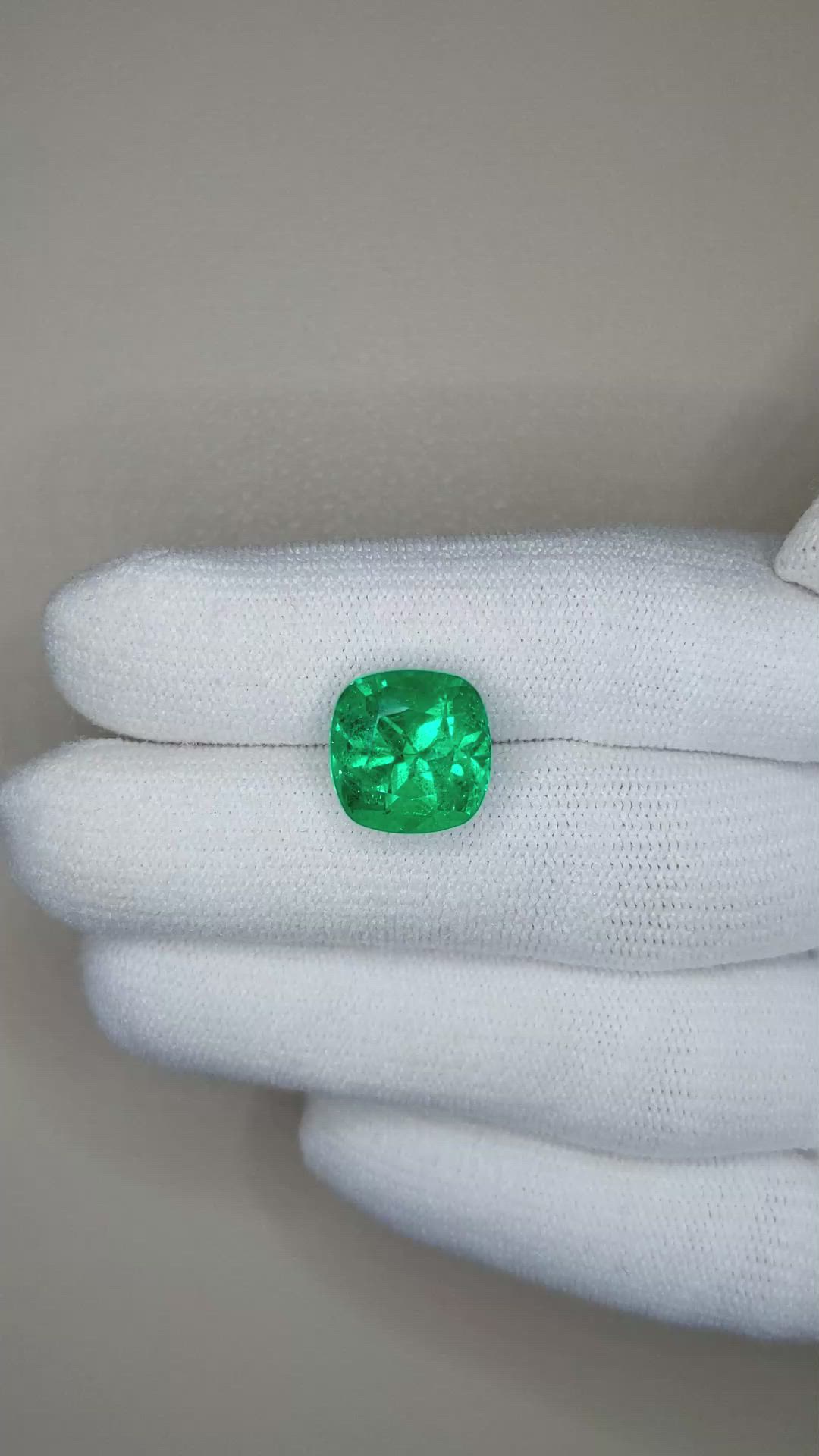 6.70 Ct. Emerald from Colombia Size Video