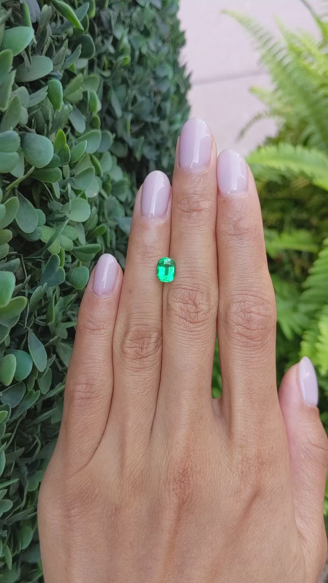 1.06 Ct. Emerald from Zambia Size Video