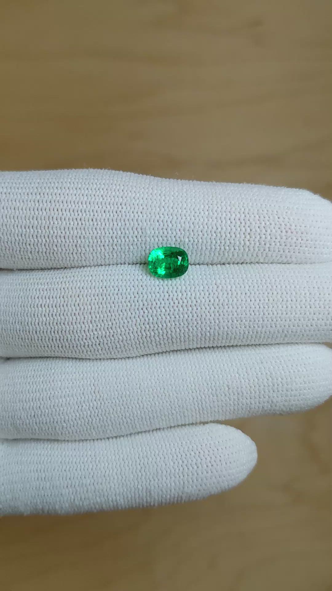 1.06 Ct. Emerald from Zambia Size Video