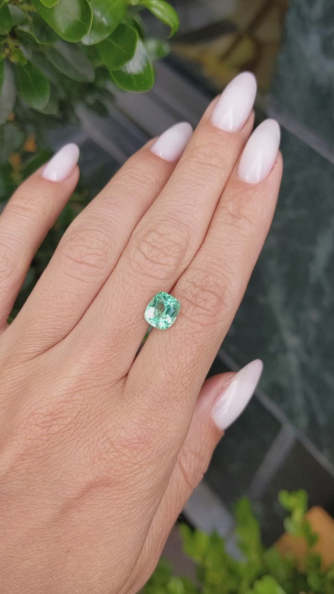 2.30 Ct. Emerald from Nigeria Size Video