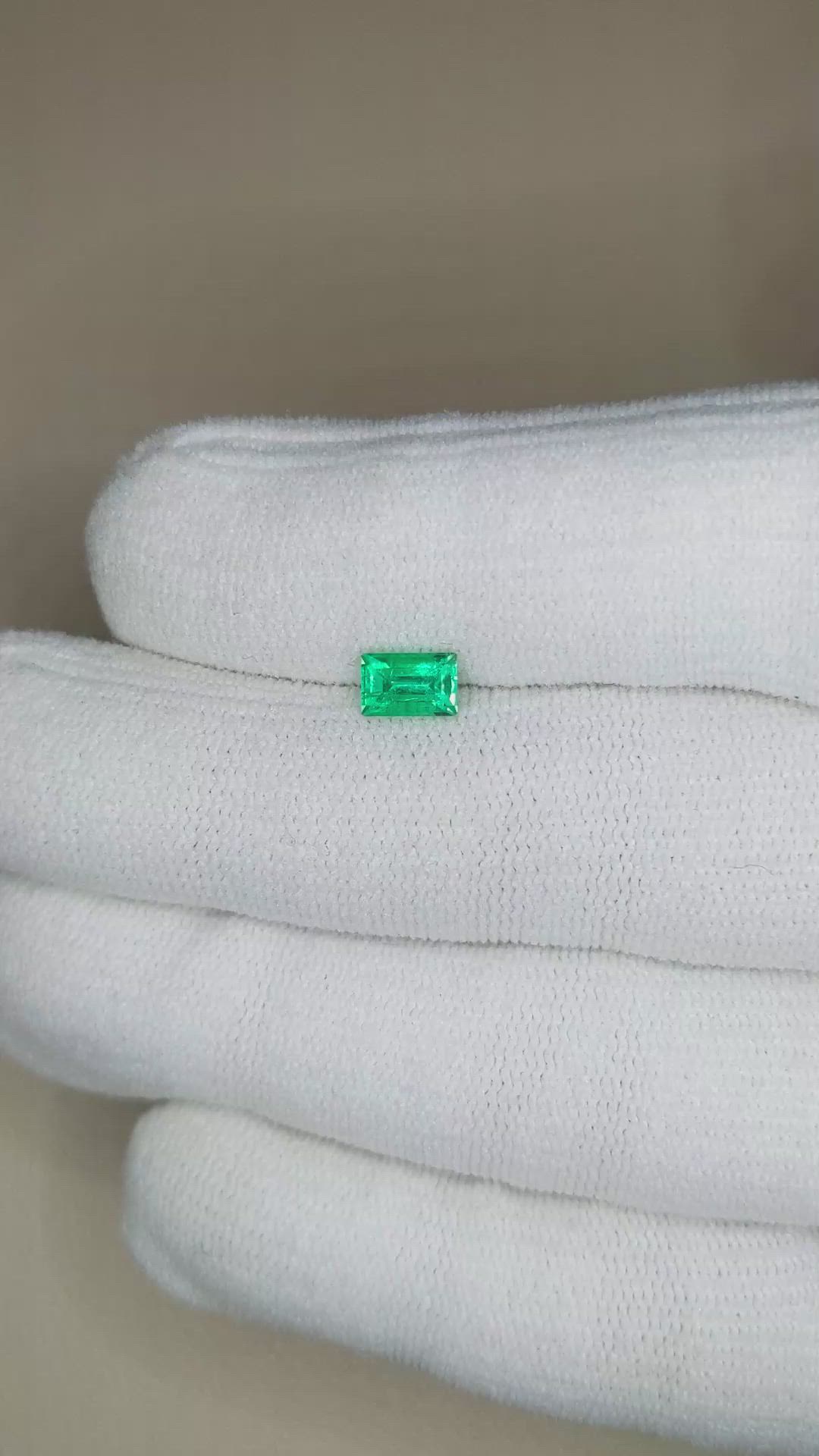 0.66 Ct. Emerald from Russia Size Video