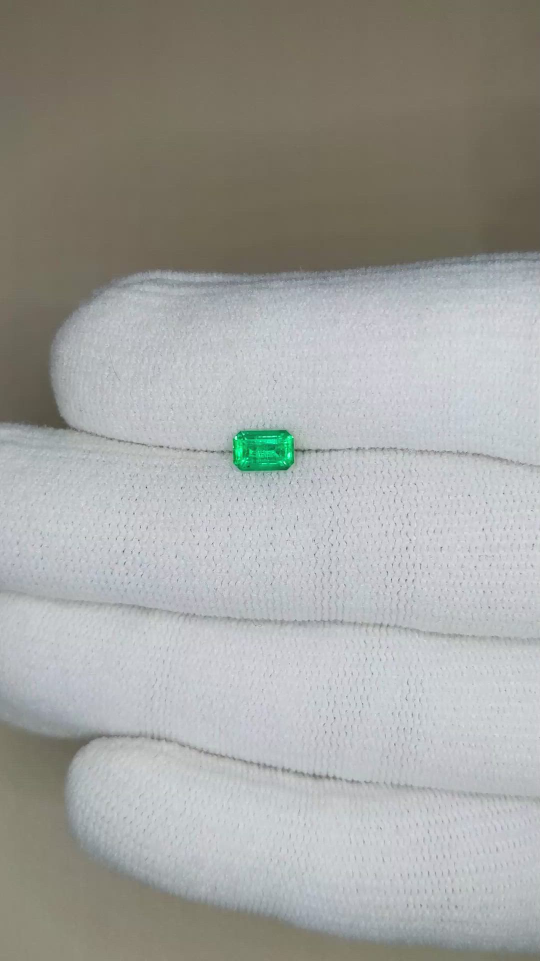 0.51 Ct. Emerald from Russia Size Video