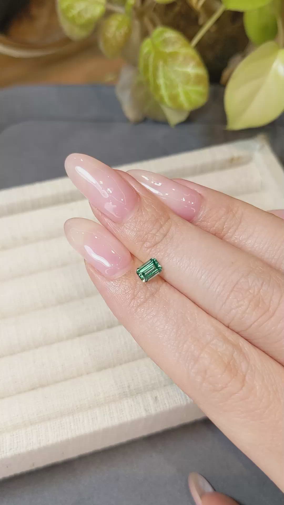 0.51 Ct. Emerald from Russia Size Video