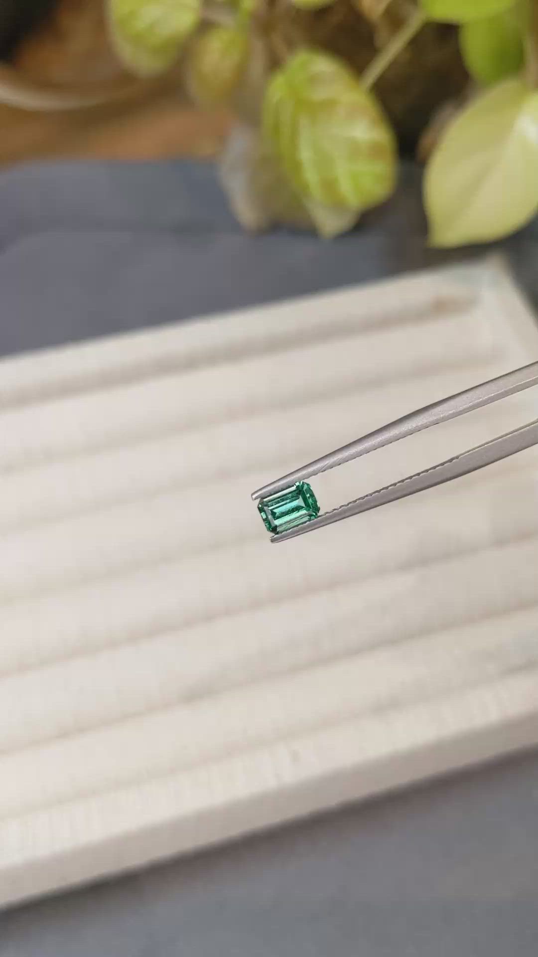 0.51 Ct. Emerald from Russia Size Video