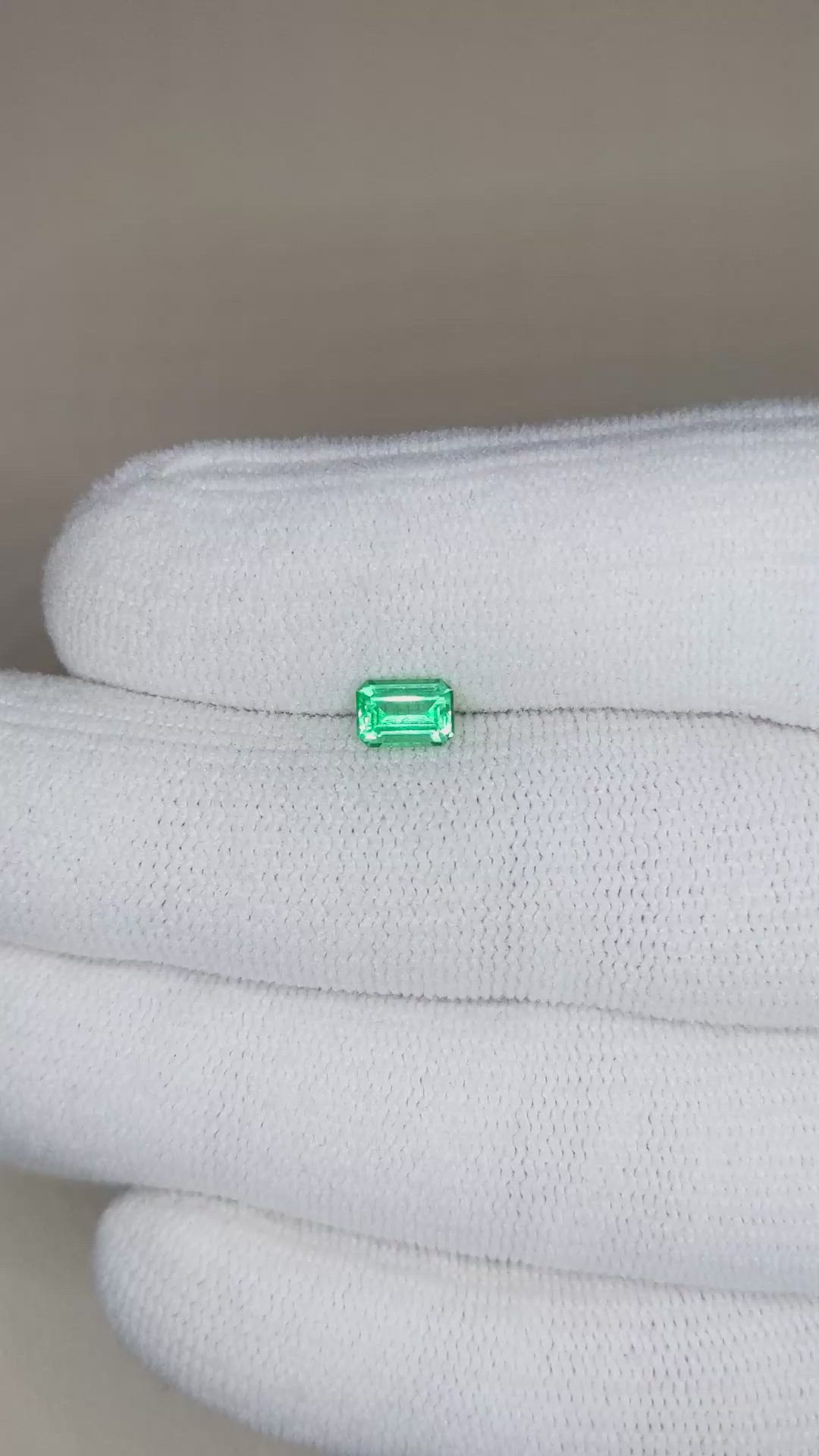 0.51 Ct. Emerald from Russia Size Video
