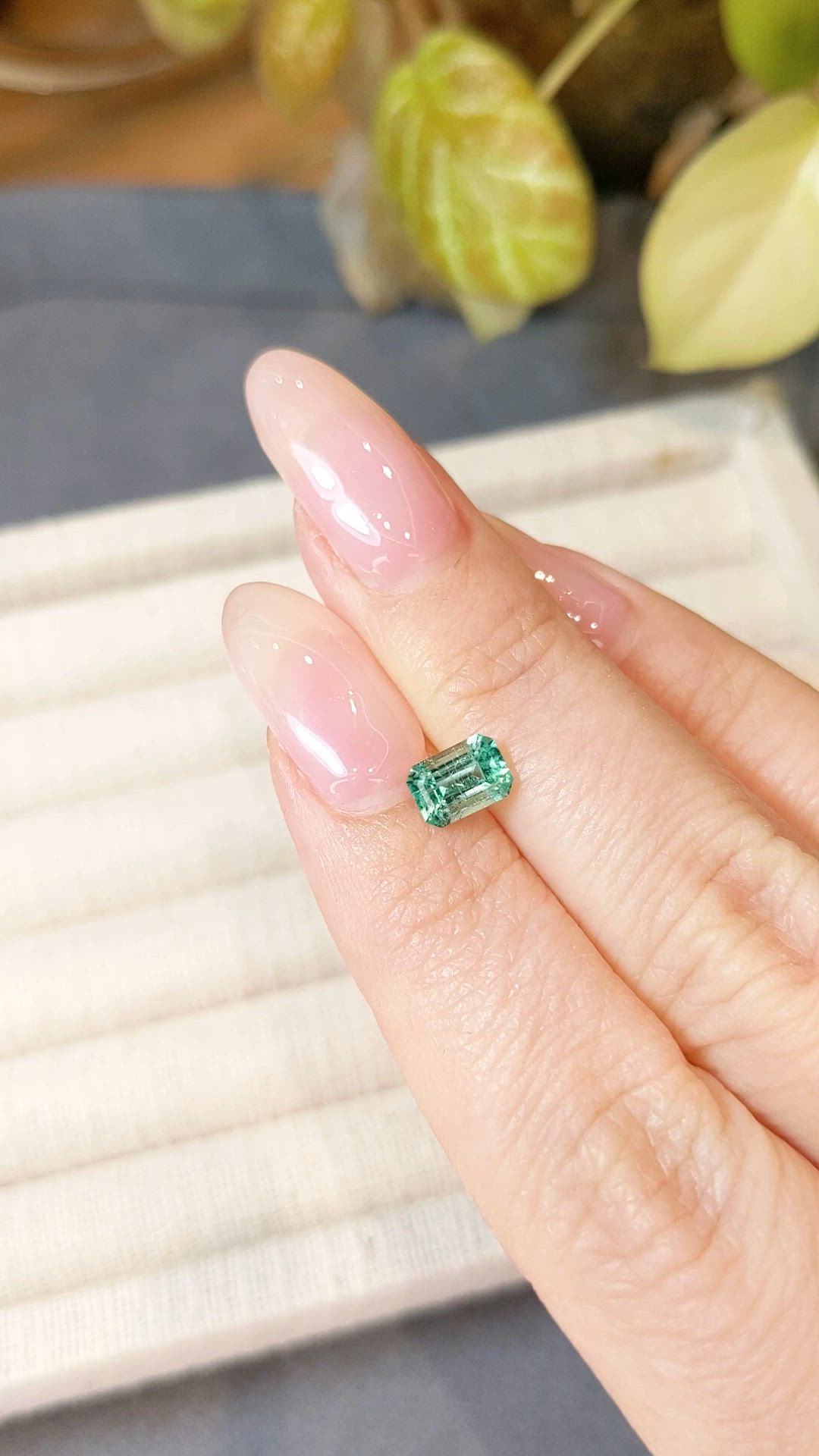 0.81 Ct. Emerald from Russia Size Video