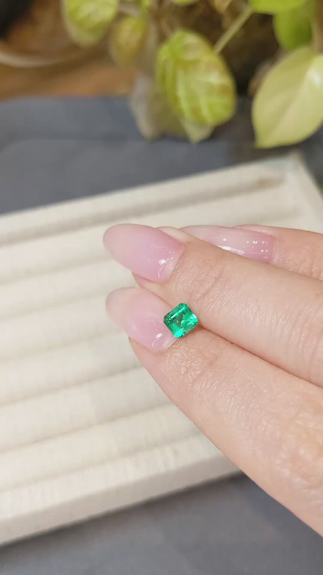 0.63 Ct. Emerald from Russia Size Video