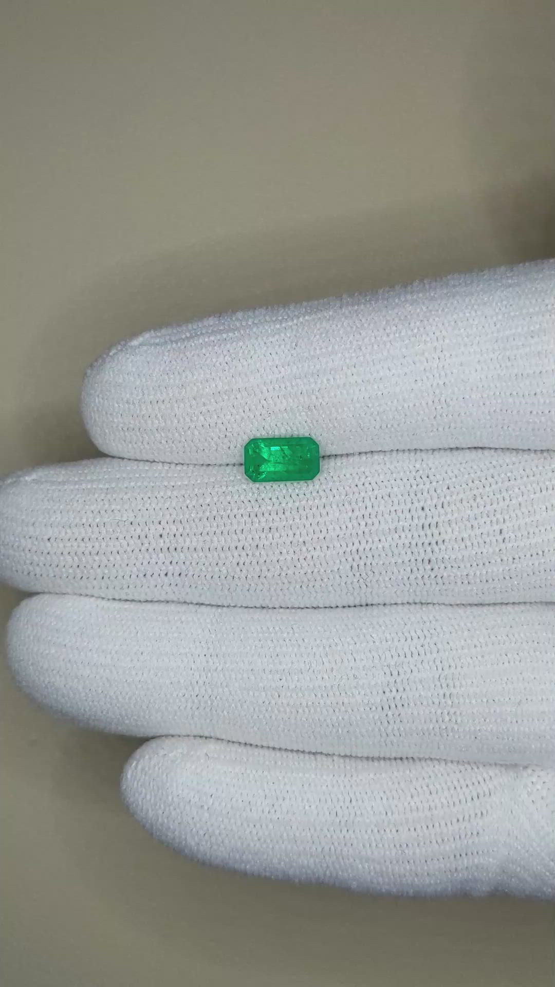 1.09 Ct. Emerald from Russia Size Video