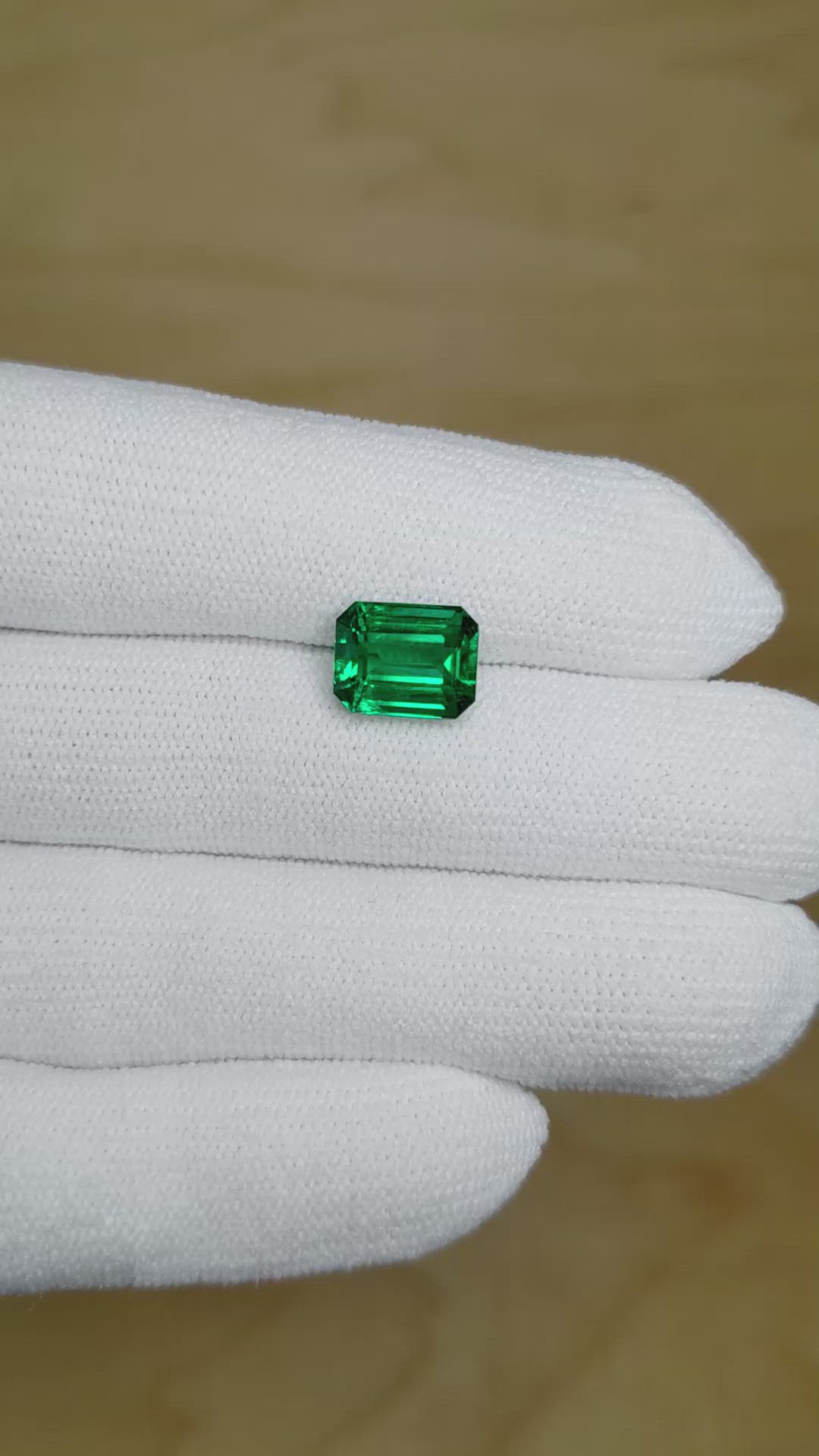 2.87 Ct. Emerald from Zambia Size Video