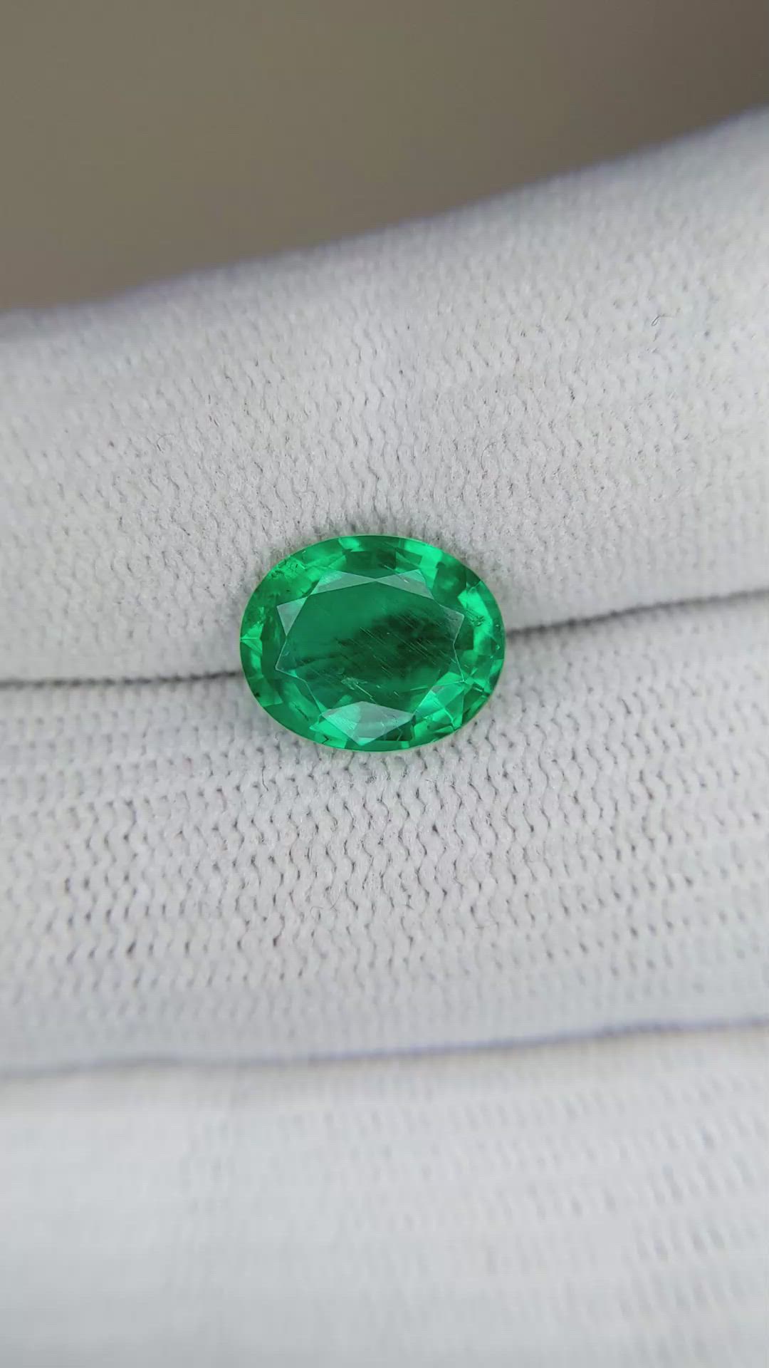 2.62 Ct. Emerald from Brazil Size Video
