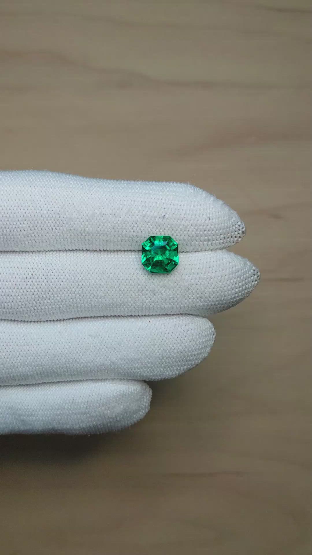 2.68 Ct. Emerald from Colombia Size Video