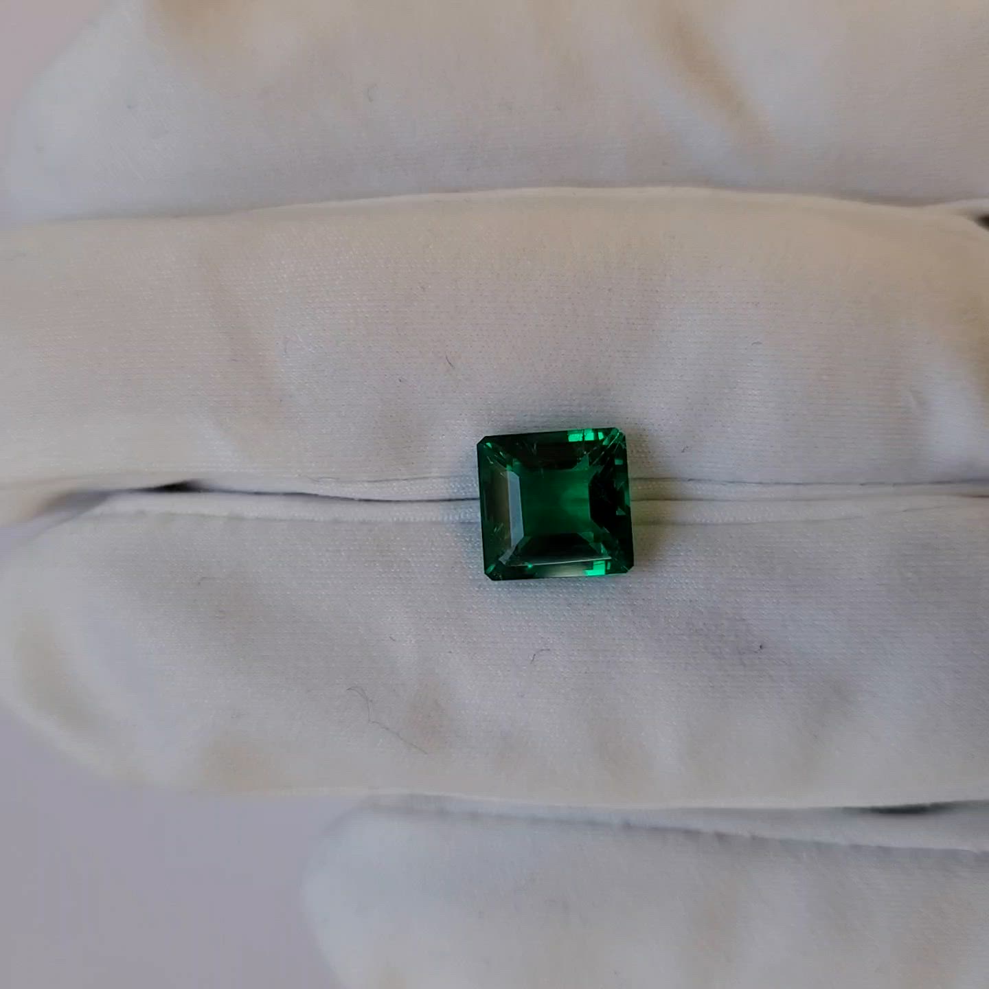 2.74 Ct. Emerald from Colombia Size Video