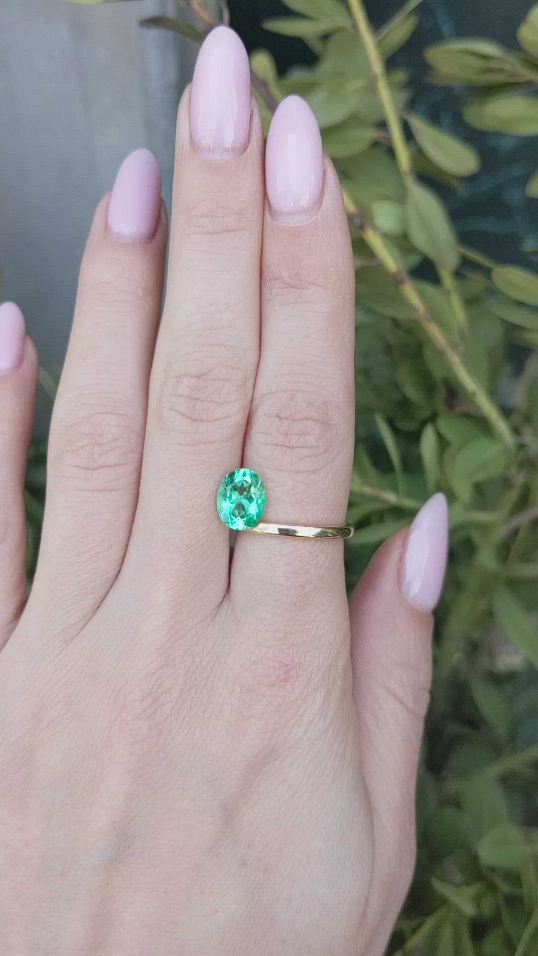 1.71 Ct. Emerald from Colombia Size Video