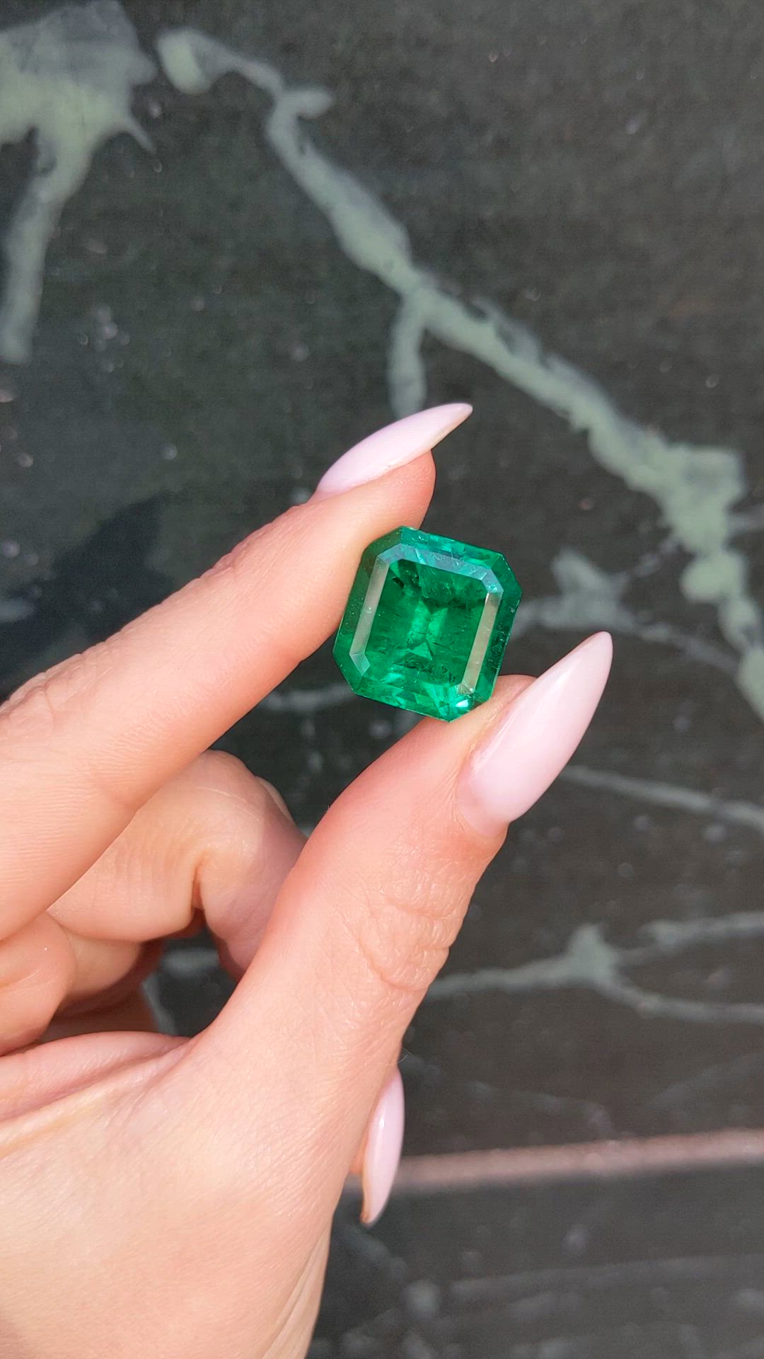 16.70 Ct. Emerald from Colombia Size Video