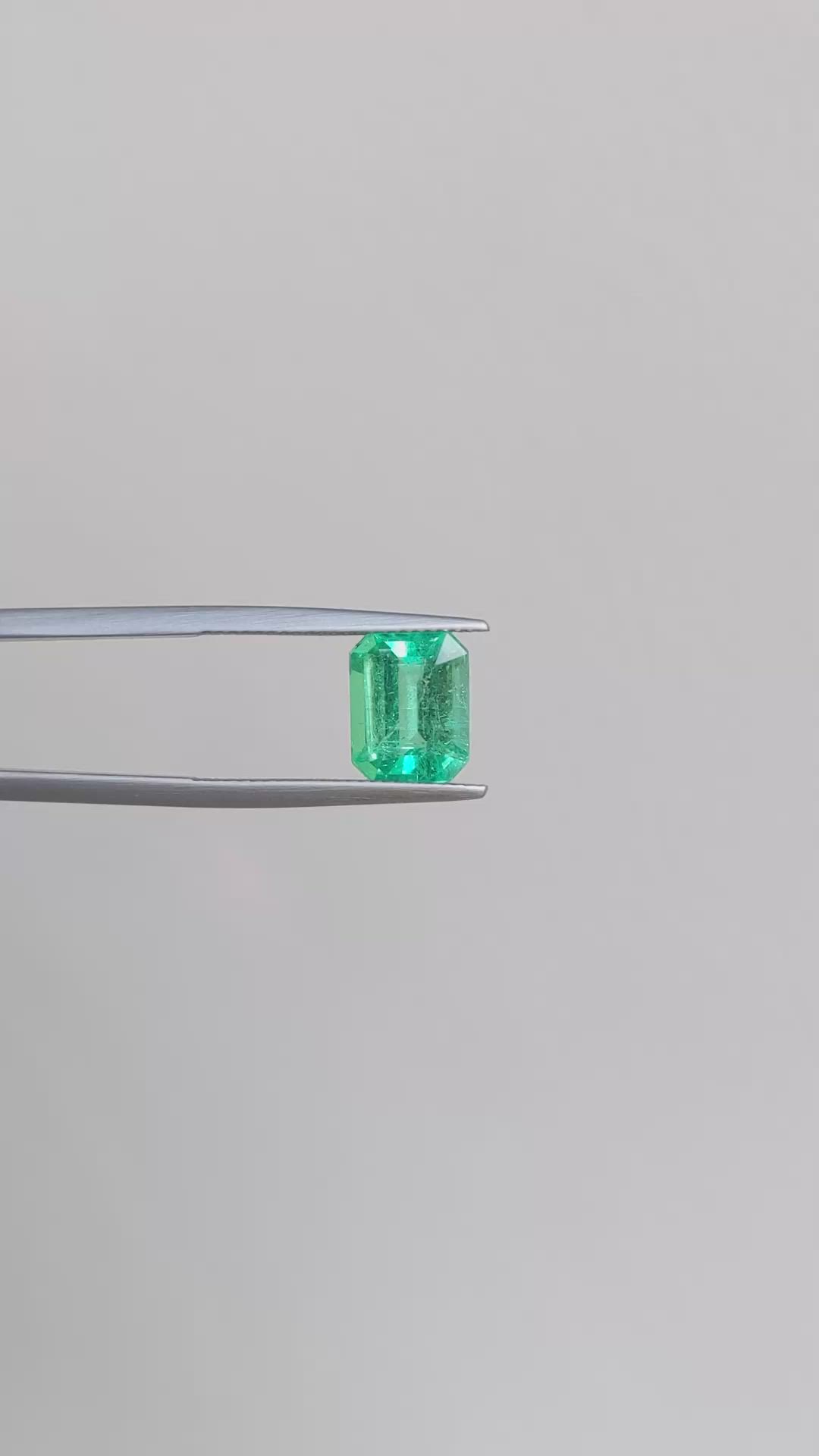 3.47 Ct. Emerald from Colombia Size Video
