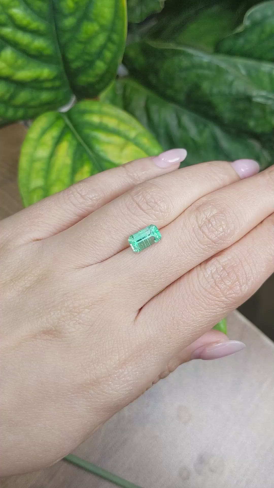 1.74 Ct. Emerald from Russia Size Video