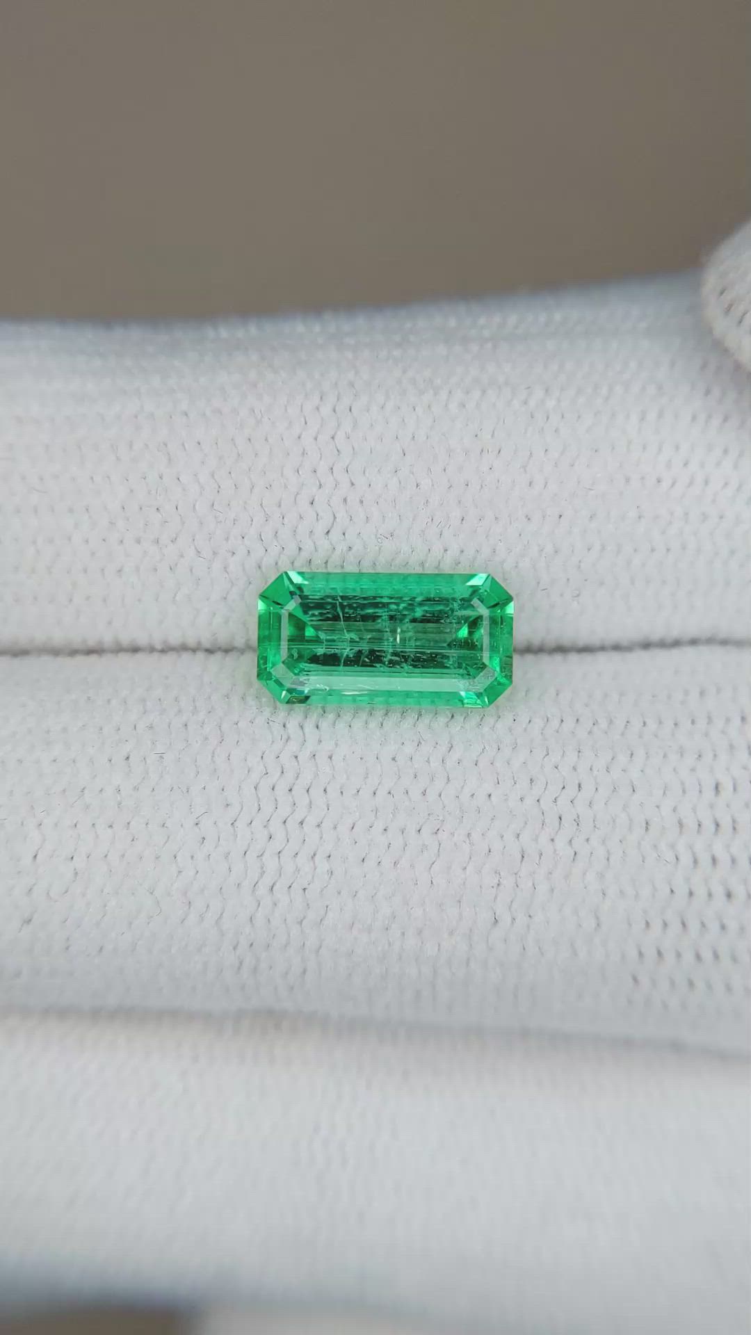 1.59 Ct. Emerald from Russia Size Video